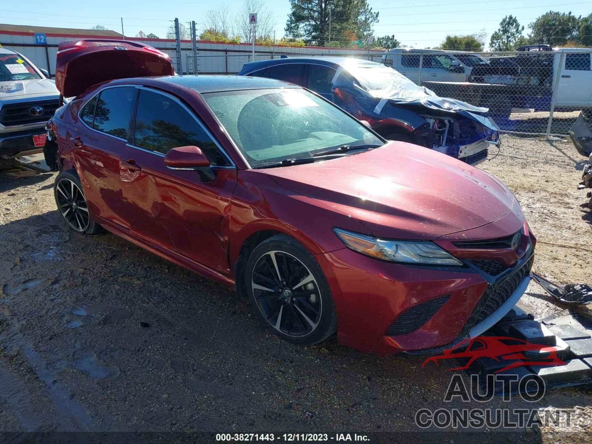TOYOTA CAMRY 2018 - 4T1B61HKXJU578115