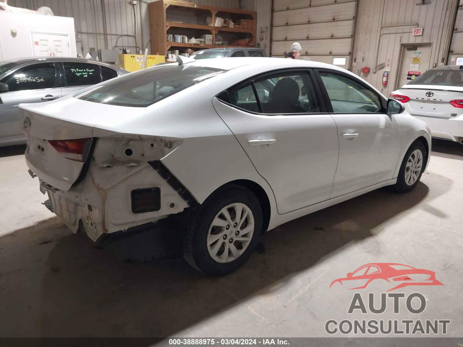 HYUNDAI ELANTRA 2017 - 5NPD74LF6HH125944