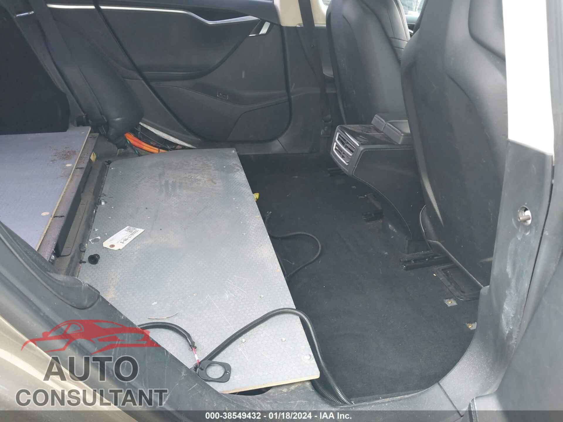 TESLA MODEL S 2016 - 5YJSA1E2XGF134628