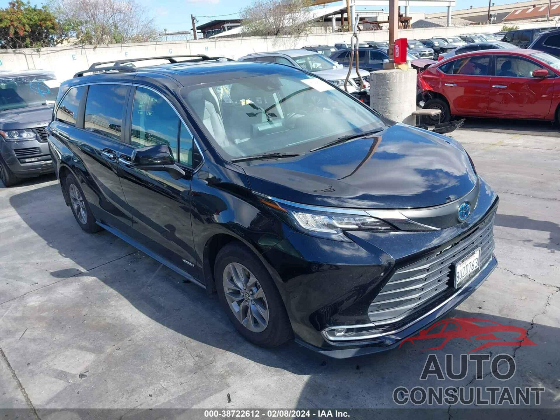 TOYOTA SIENNA 2021 - 5TDJRKEC8MS013350