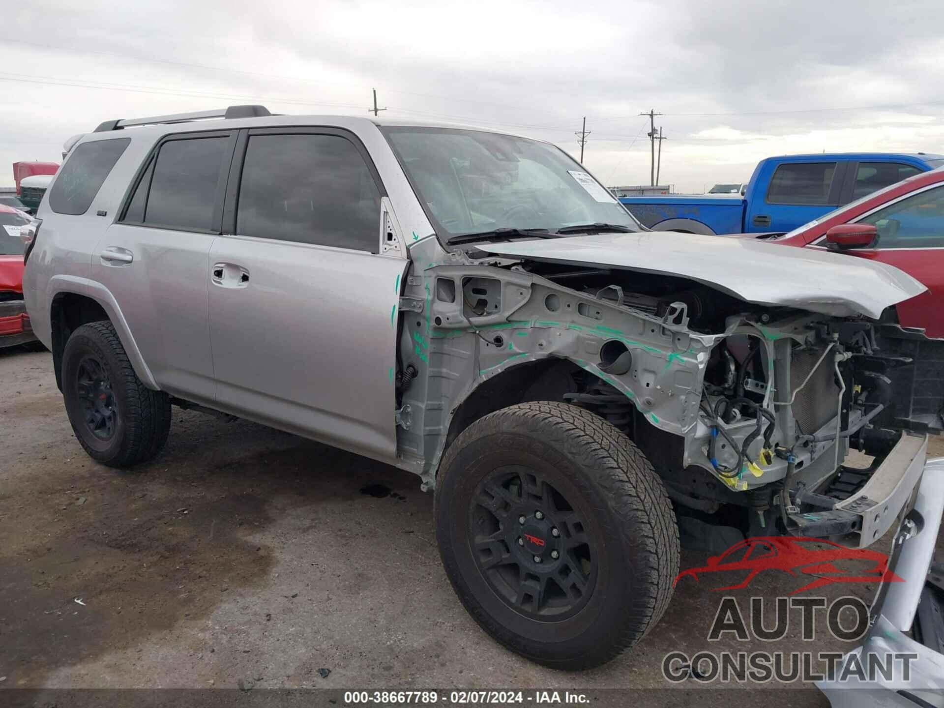 TOYOTA 4RUNNER 2023 - JTEEU5JR0P5279687