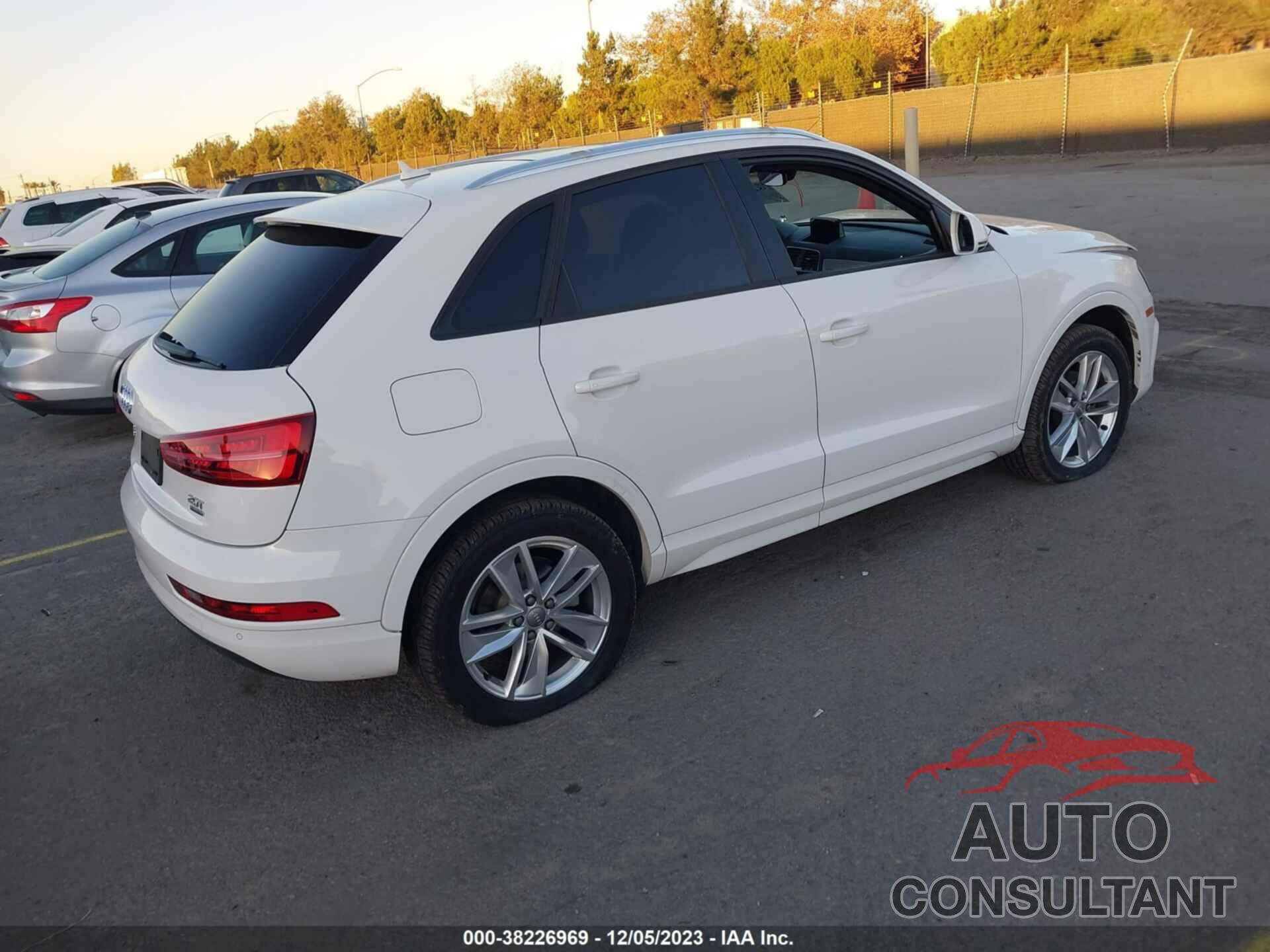 AUDI Q3 2017 - WA1ECCFS3HR002687