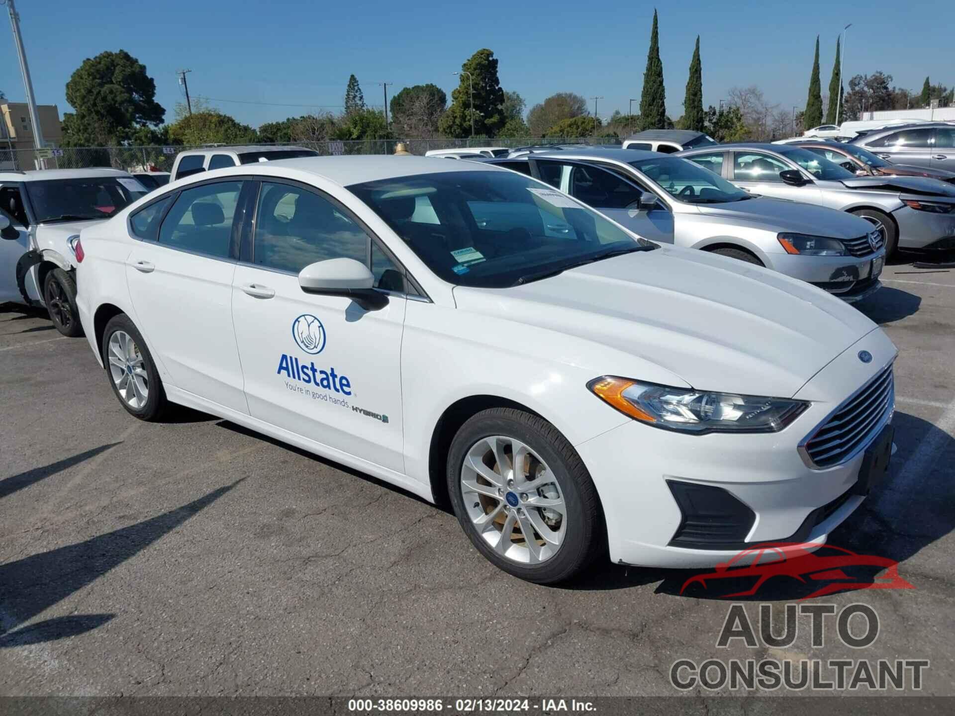 FORD FUSION HYBRID 2019 - 3FA6P0LU0KR137775