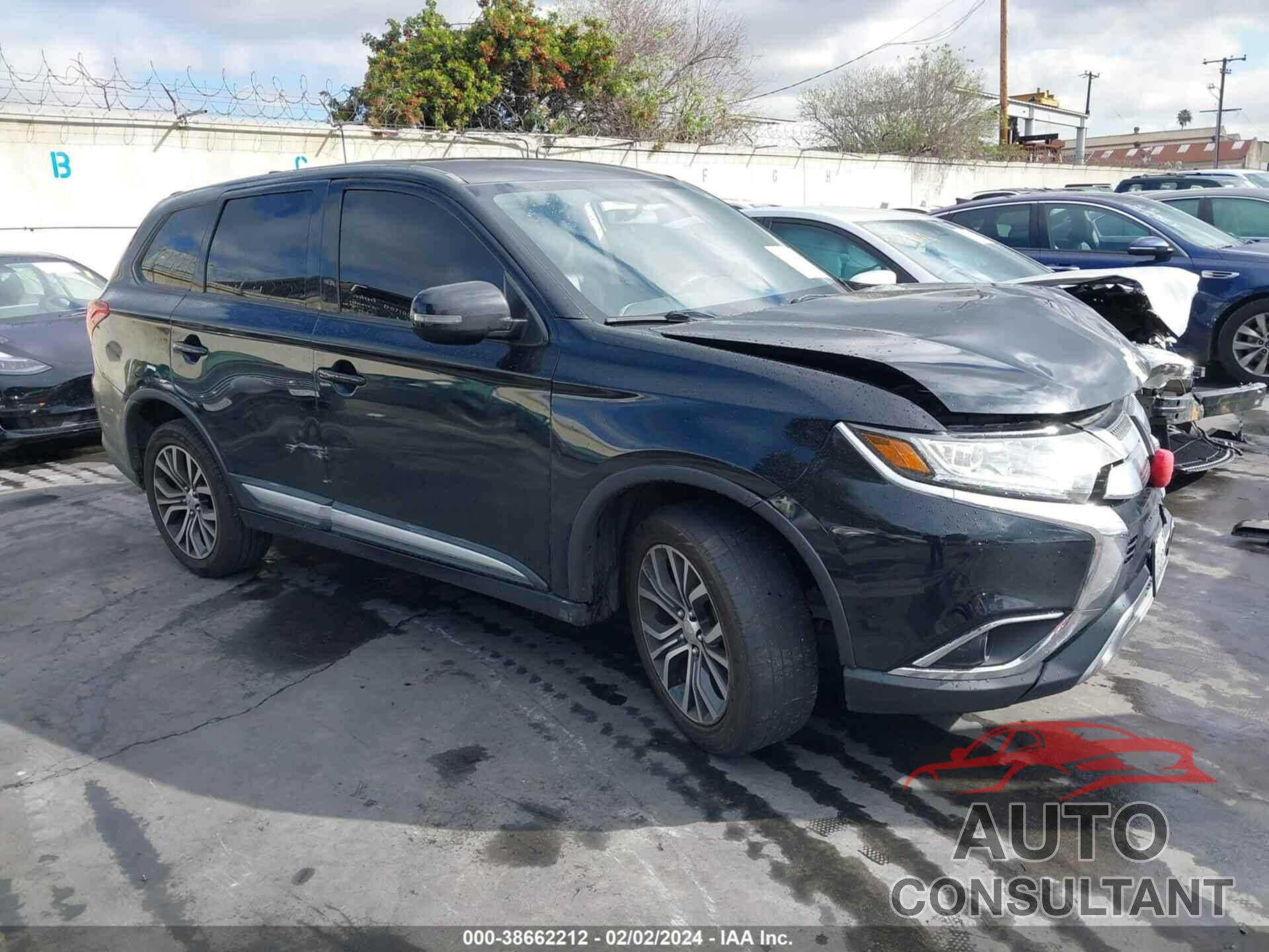 MITSUBISHI OUTLANDER 2019 - JA4AD3A32KJ001922