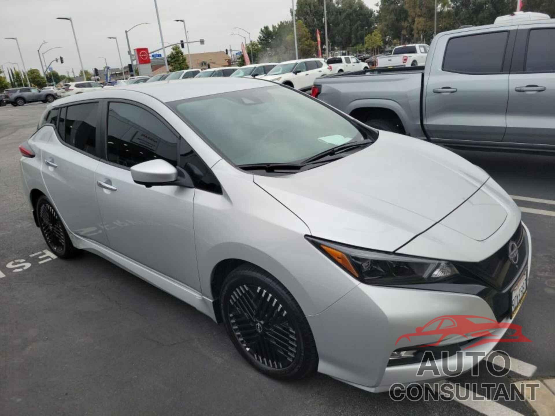 NISSAN LEAF 2023 - 1N4CZ1CV8PC553364