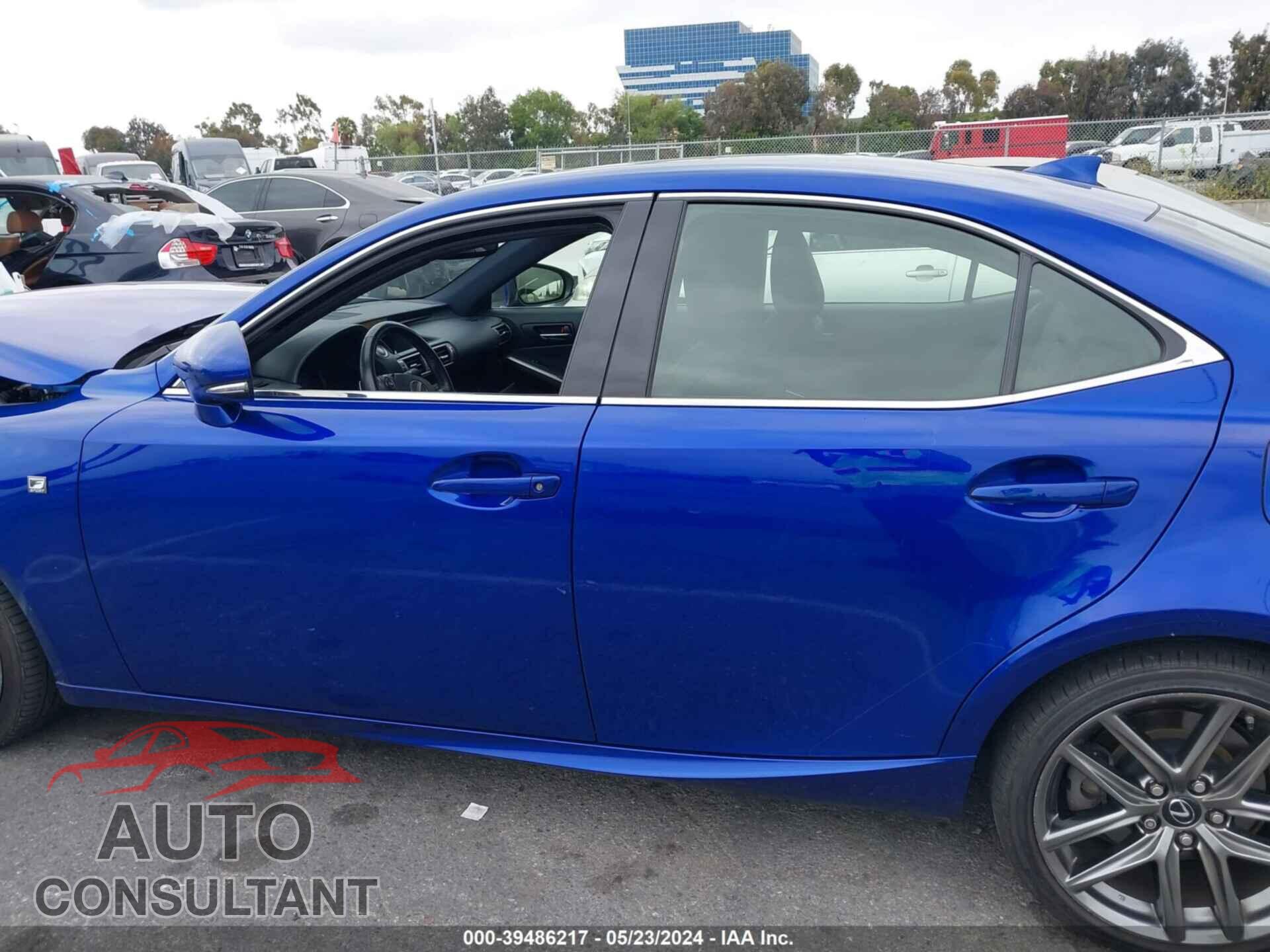 LEXUS IS 2016 - JTHBA1D29G5011579
