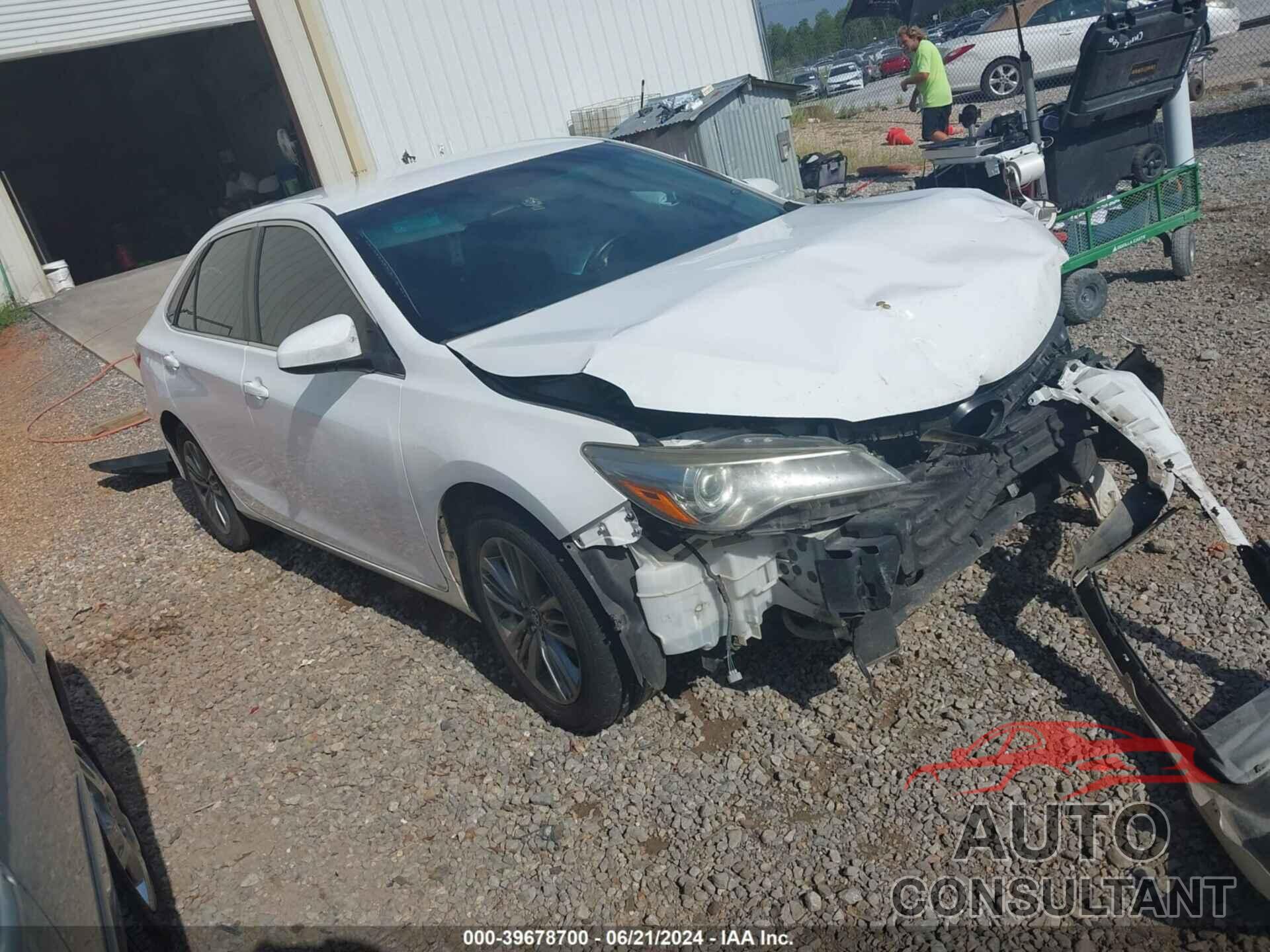 TOYOTA CAMRY 2015 - 4T1BF1FK6FU102728