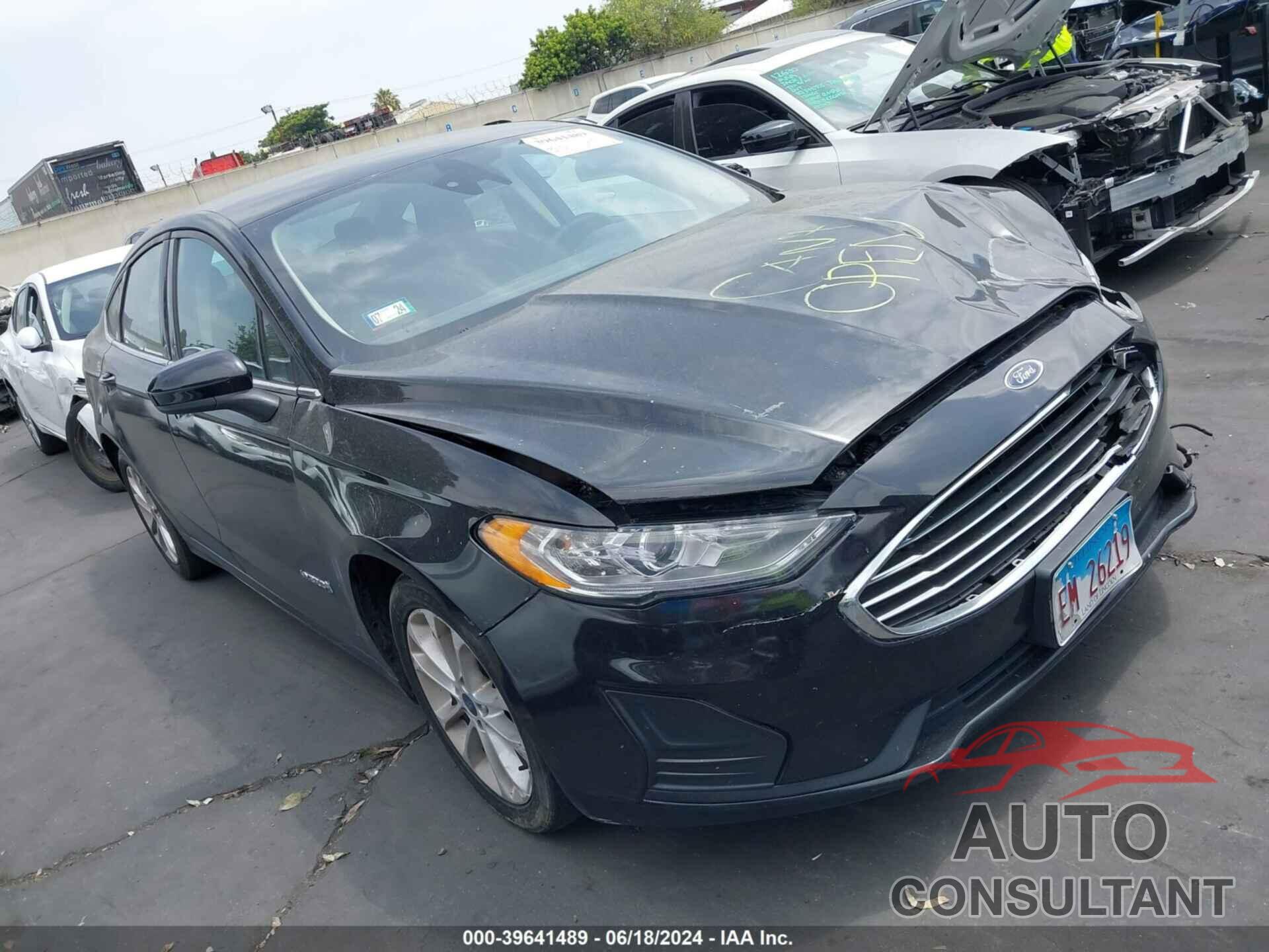 FORD FUSION HYBRID 2019 - 3FA6P0LU6KR256415