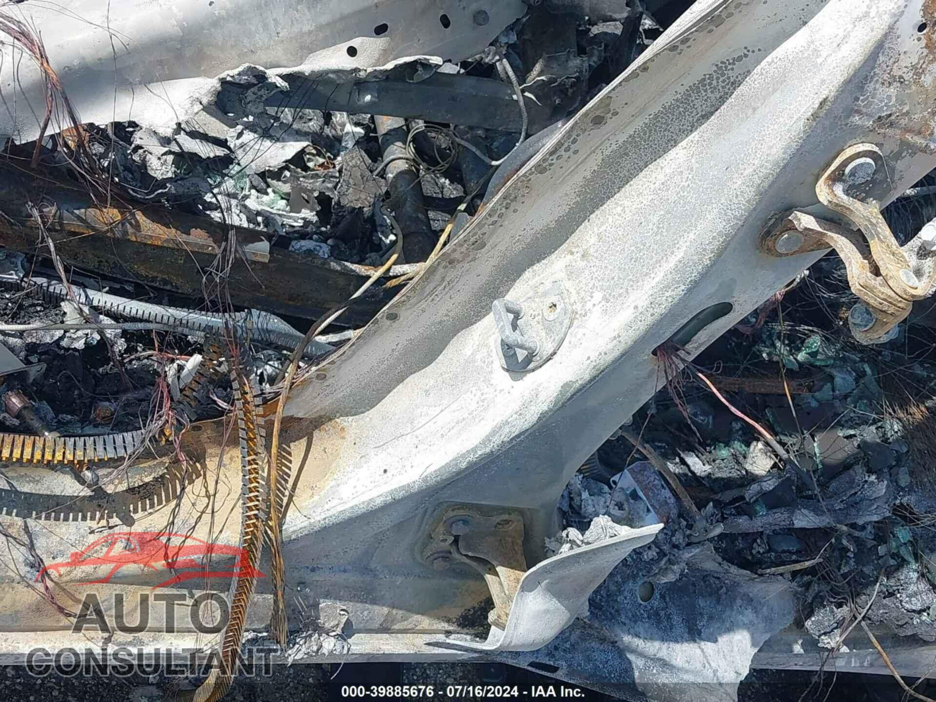 TESLA MODEL 3 2020 - 5YJ3E1EB2LF790843
