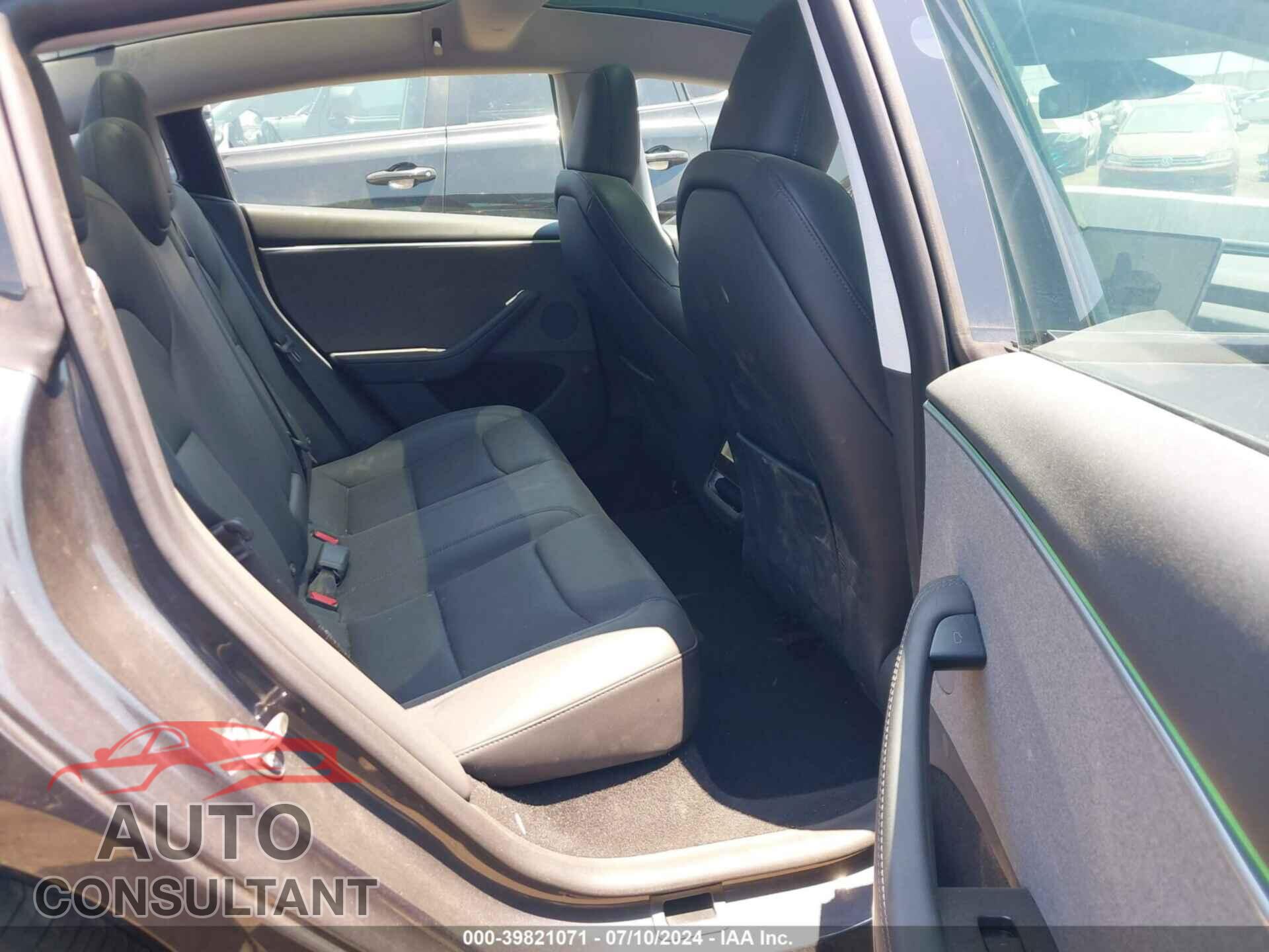 TESLA MODEL 3 2024 - 5YJ3E1EA6RF726255