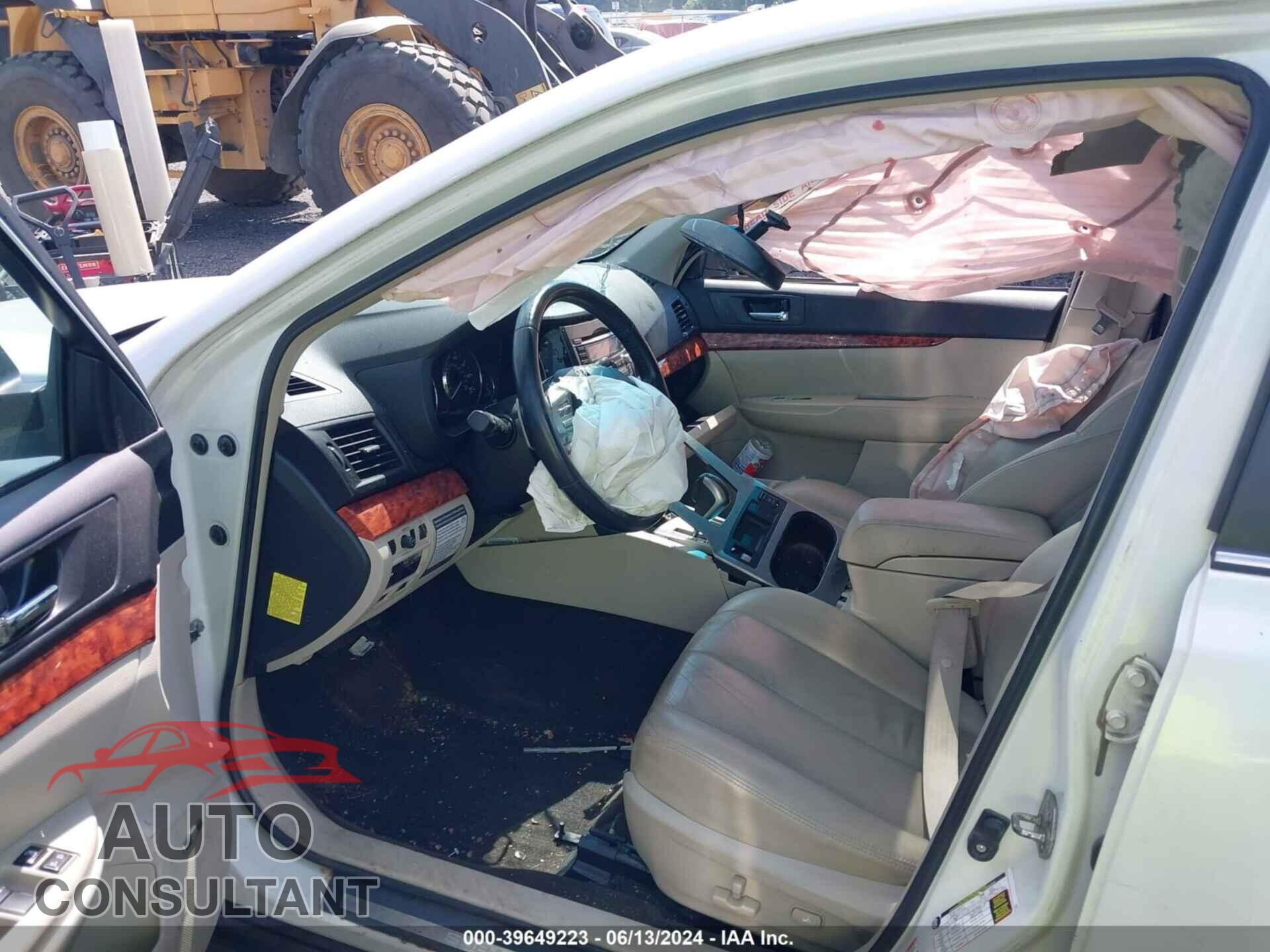 SUBARU OUTBACK 2011 - 4S4BRDKC5B2410356