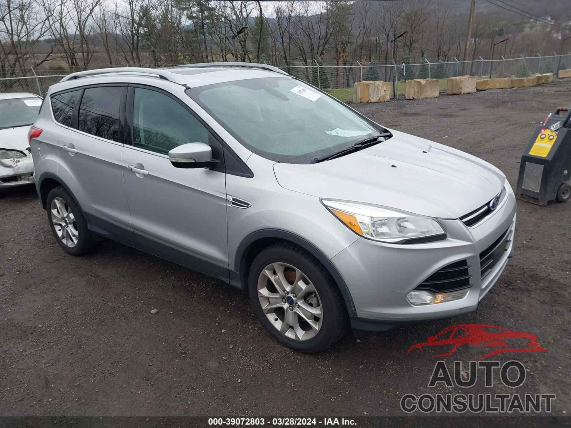 FORD ESCAPE 2016 - 1FMCU9J9XGUB64910