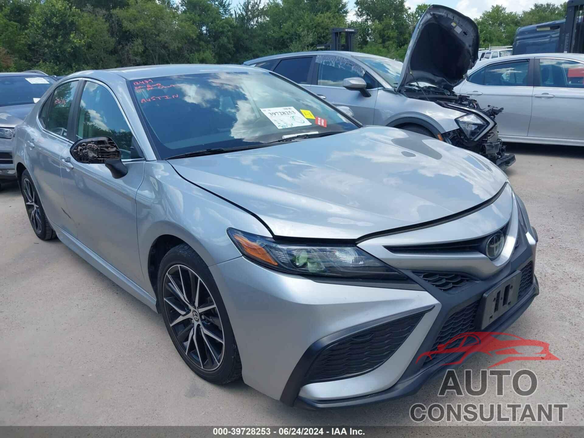 TOYOTA CAMRY 2021 - 4T1G11AK0MU604918
