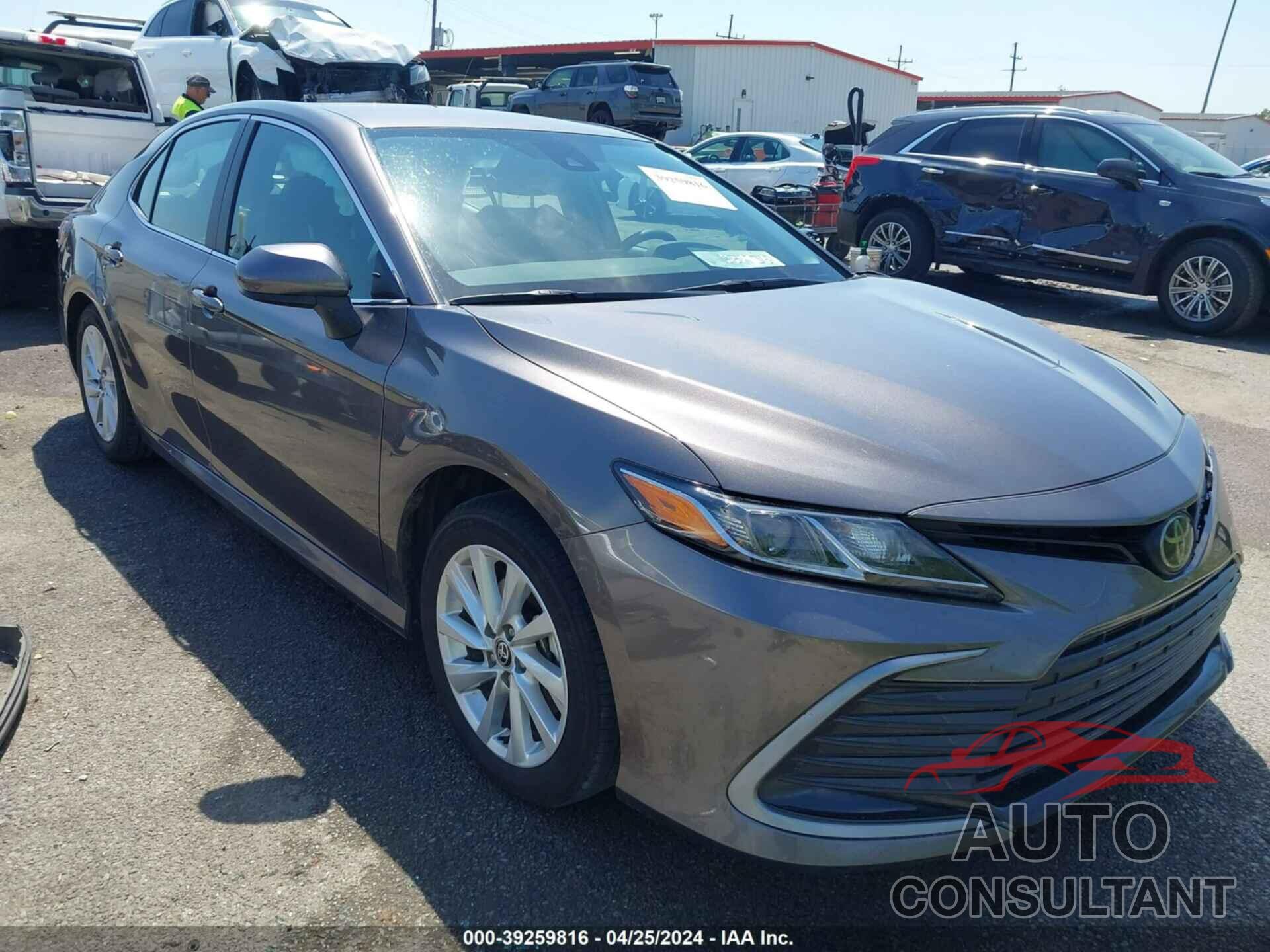 TOYOTA CAMRY 2024 - 4T1C11AK0RU842516