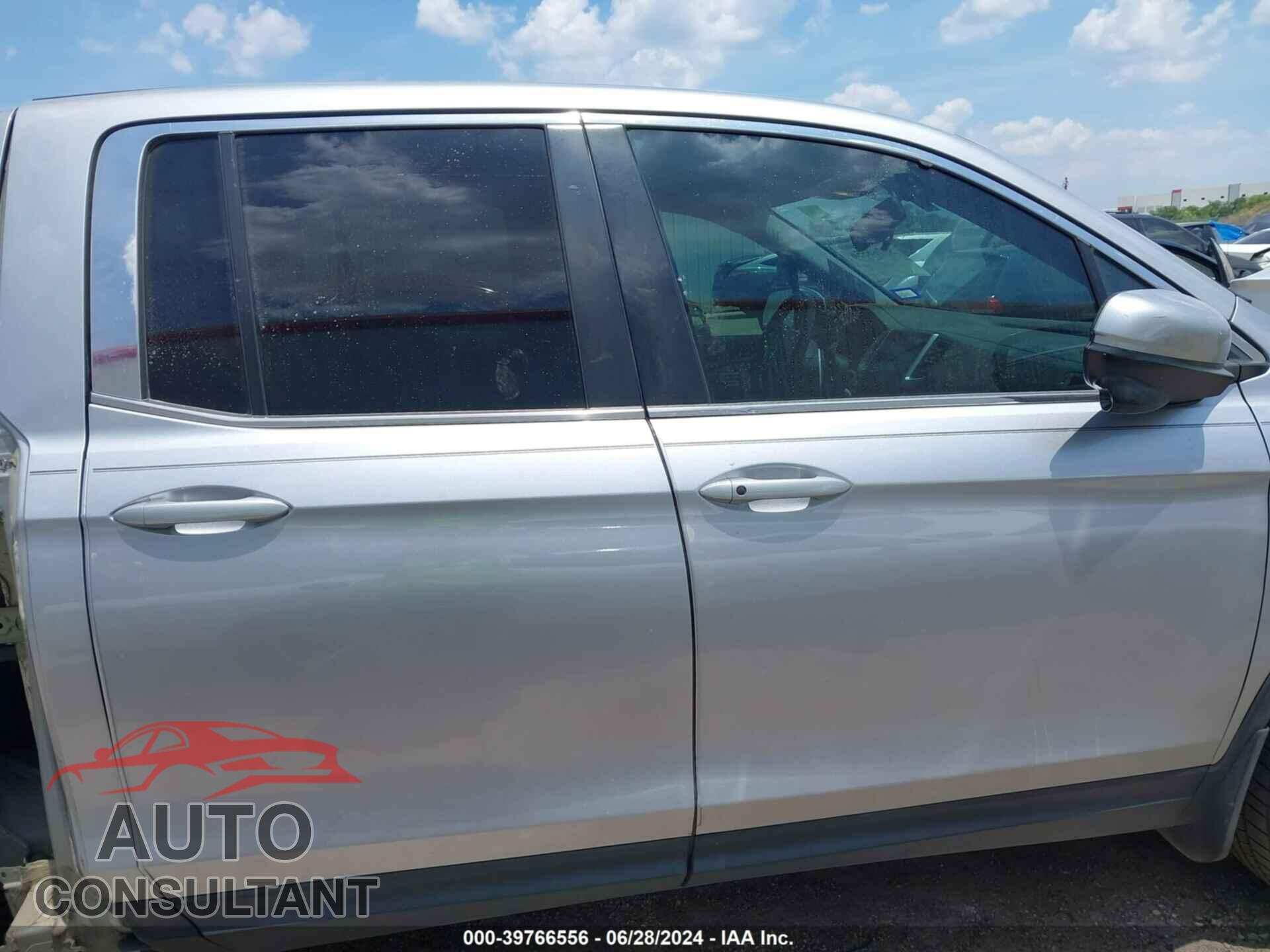 HONDA RIDGELINE 2017 - 5FPYK2F6XHB006462