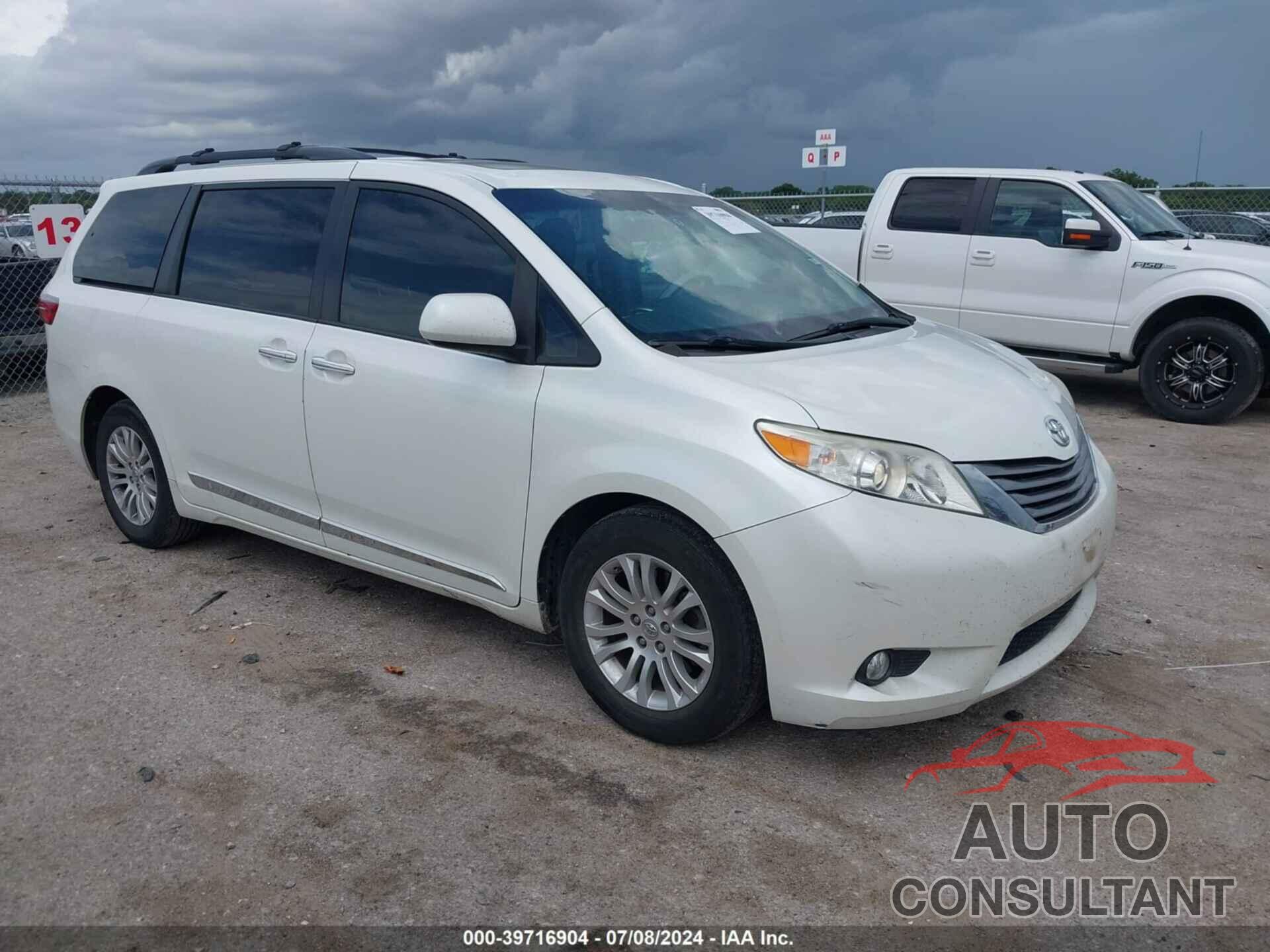 TOYOTA SIENNA 2016 - 5TDYK3DC6GS751680