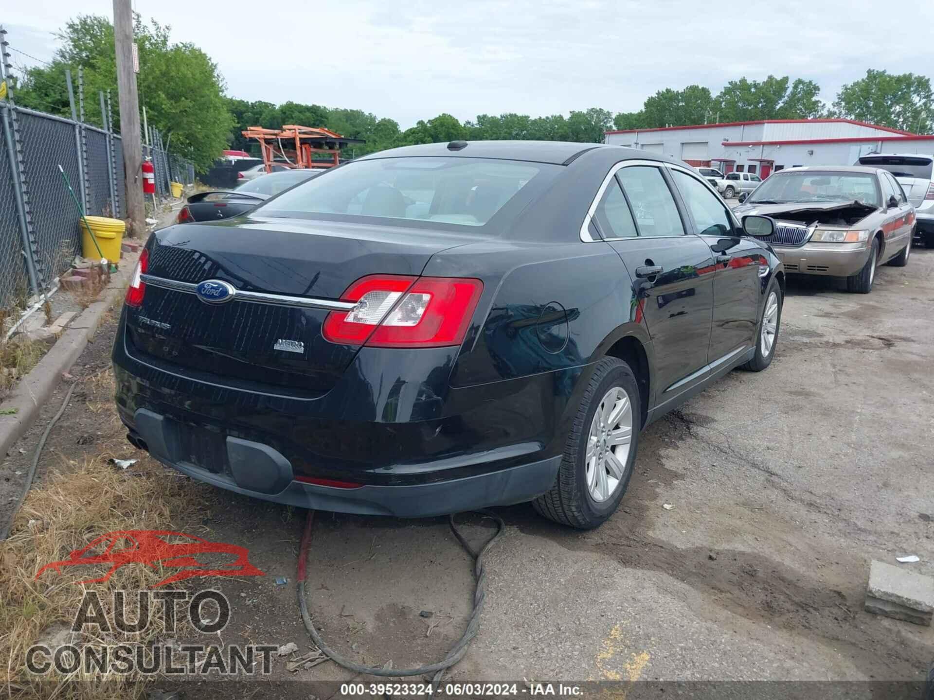 FORD TAURUS 2011 - 1FAHP2DW2BG131553
