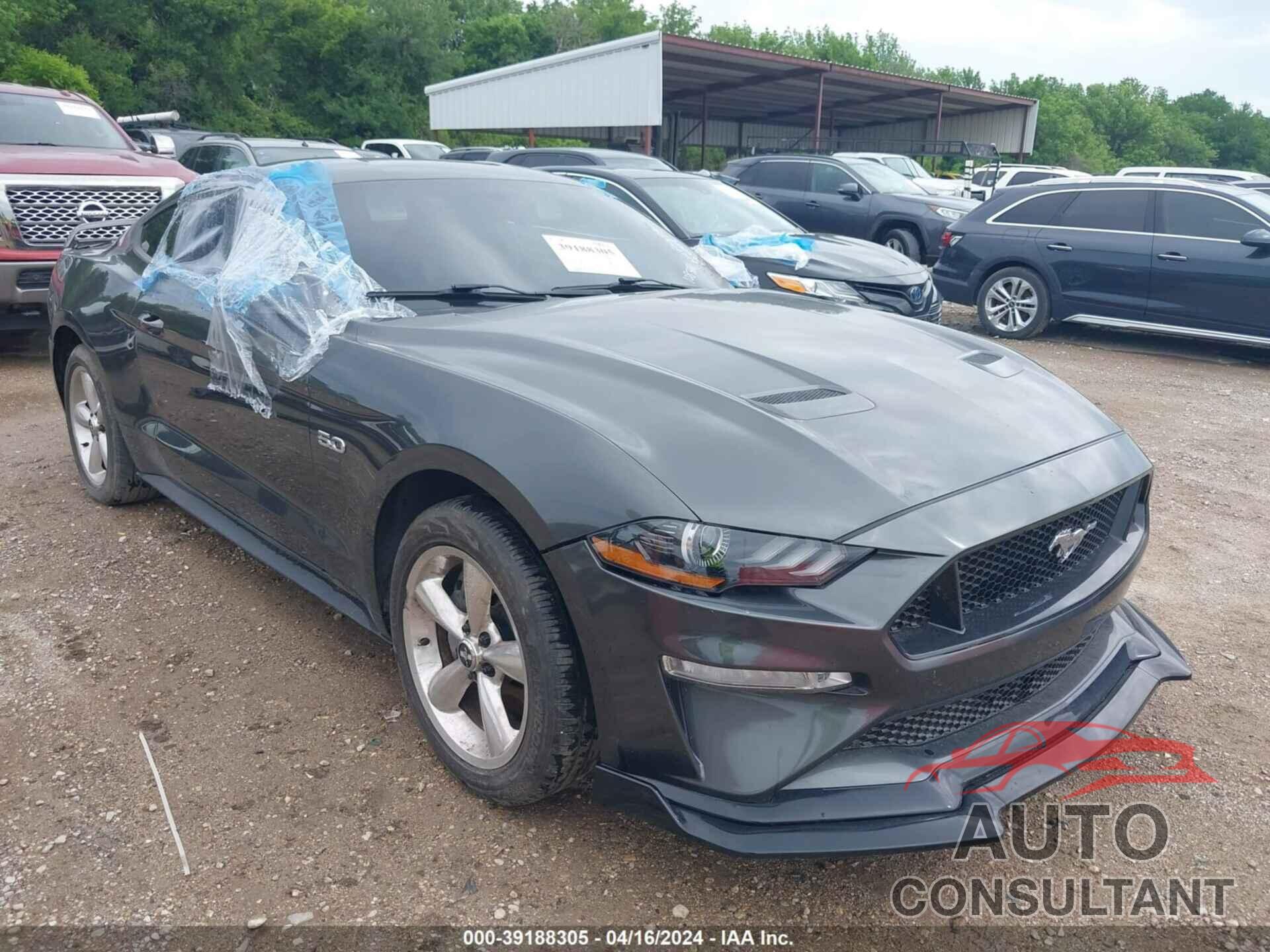 FORD MUSTANG 2018 - 1FA6P8CF0J5108388