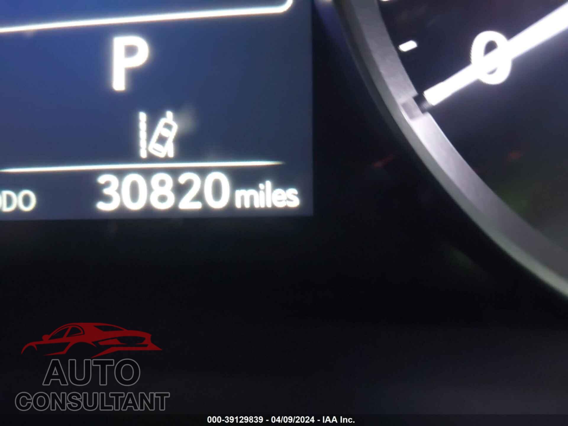 LEXUS IS 300 2021 - JTHAA1D28M5117383