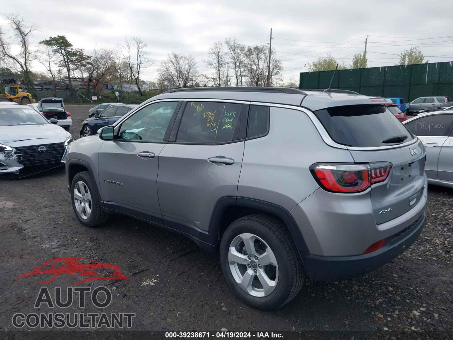 JEEP COMPASS 2018 - 3C4NJDBB9JT483677