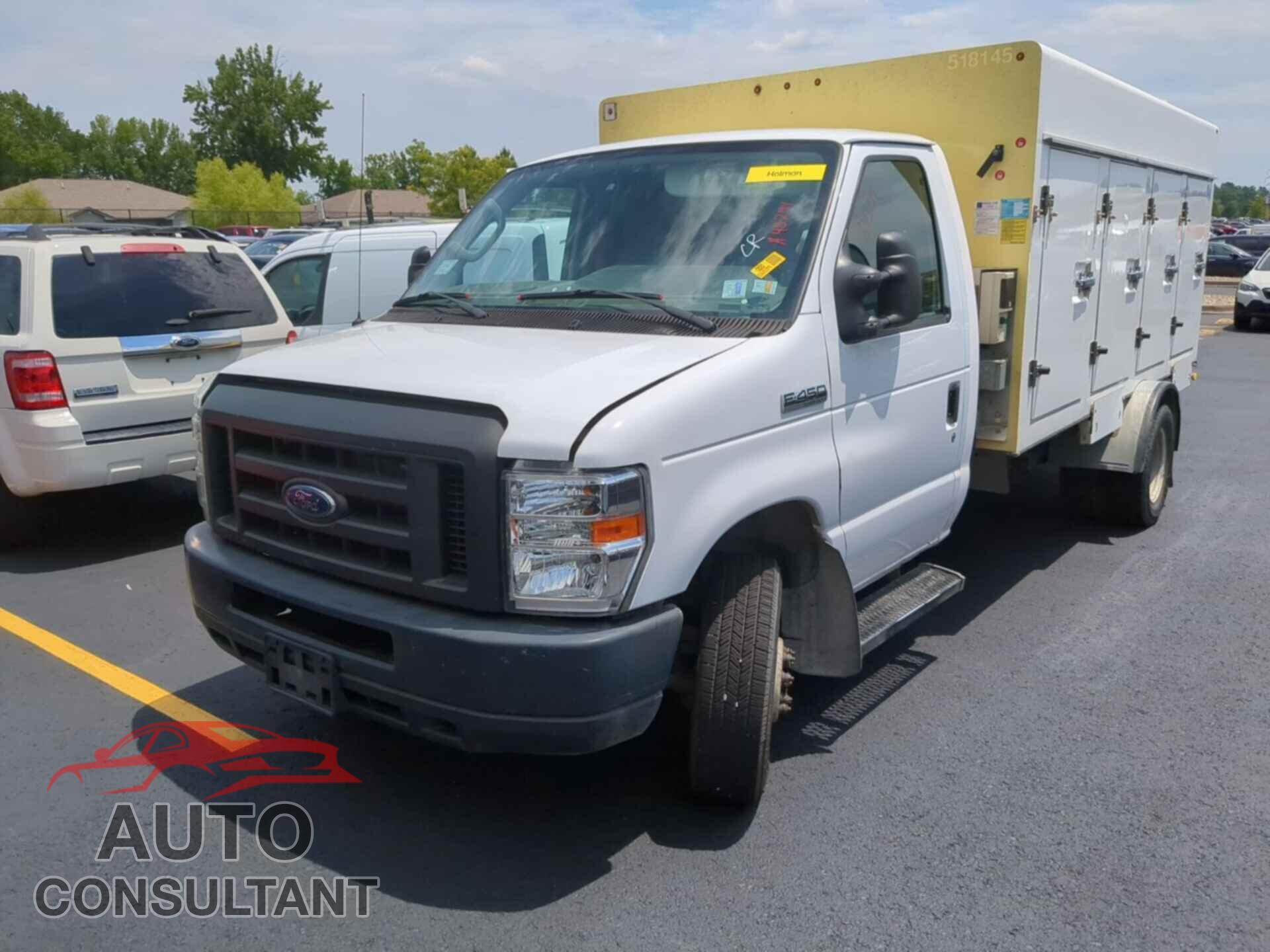 FORD ECONOLINE 2017 - 1FDXE4FS8HDC72215