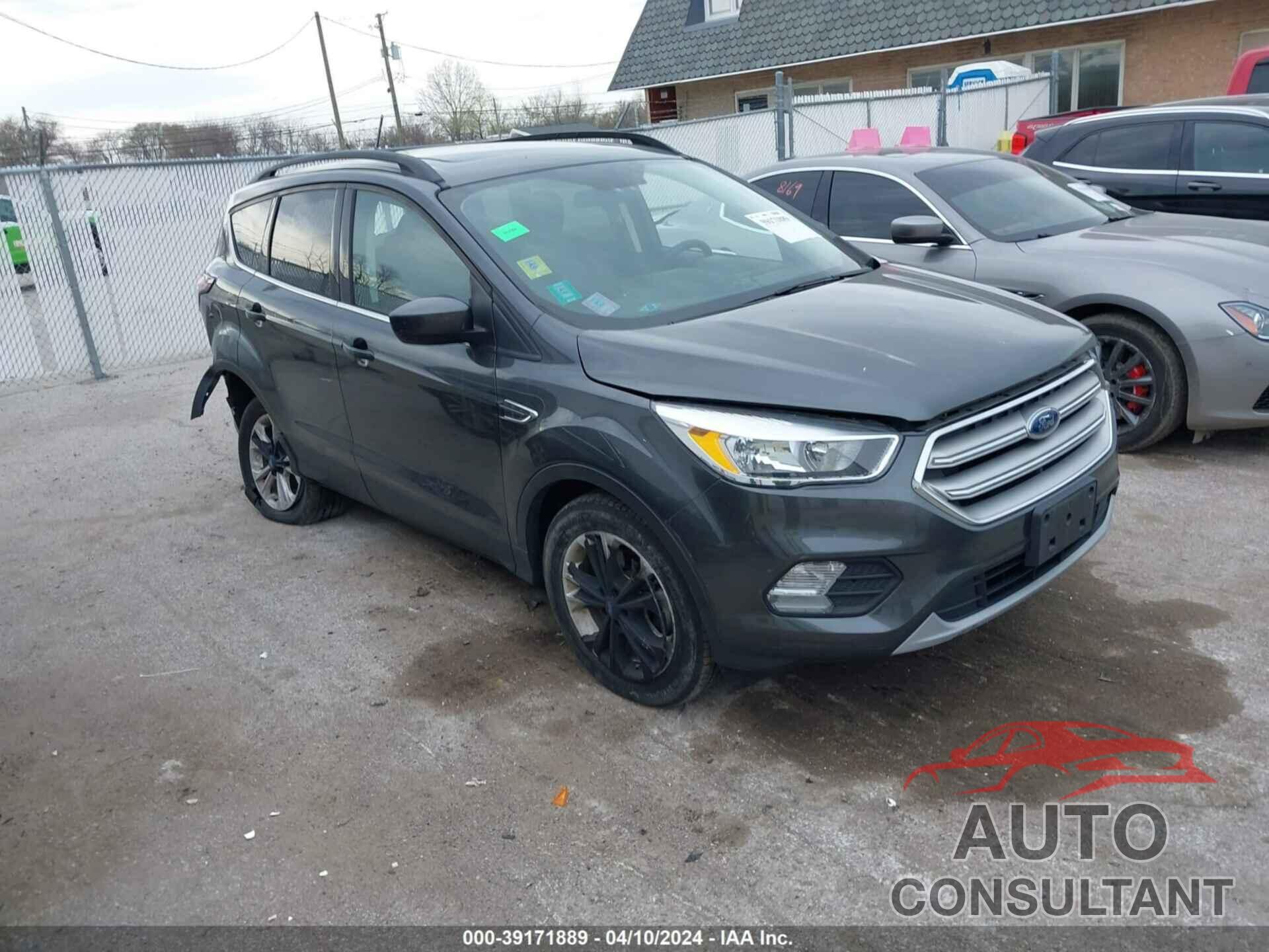 FORD ESCAPE 2018 - 1FMCU0GD5JUD41703
