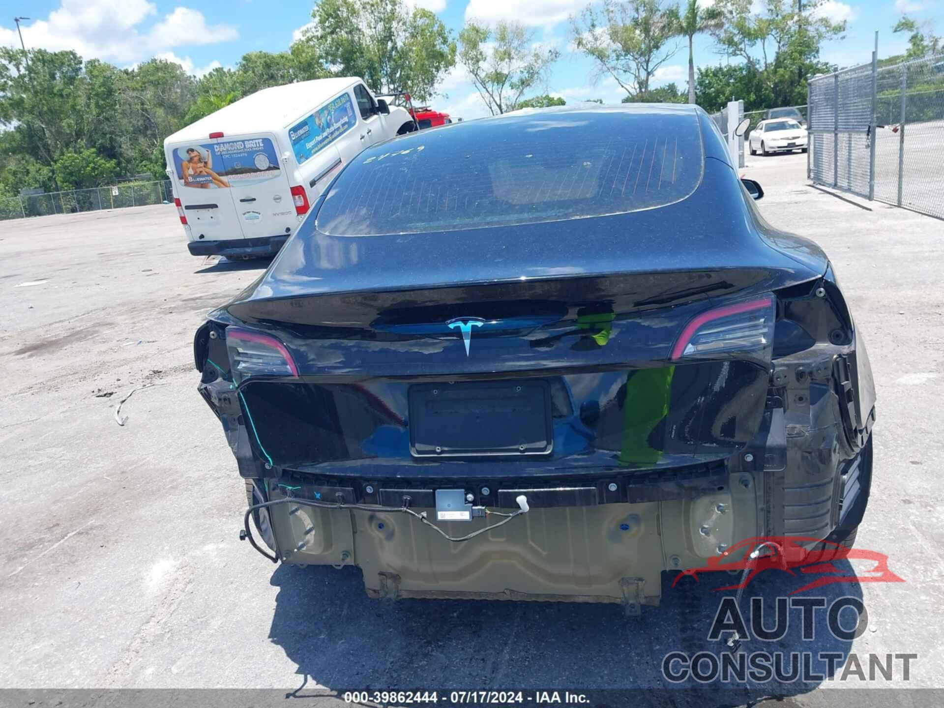 TESLA MODEL 3 2018 - 5YJ3E1EA1JF173115