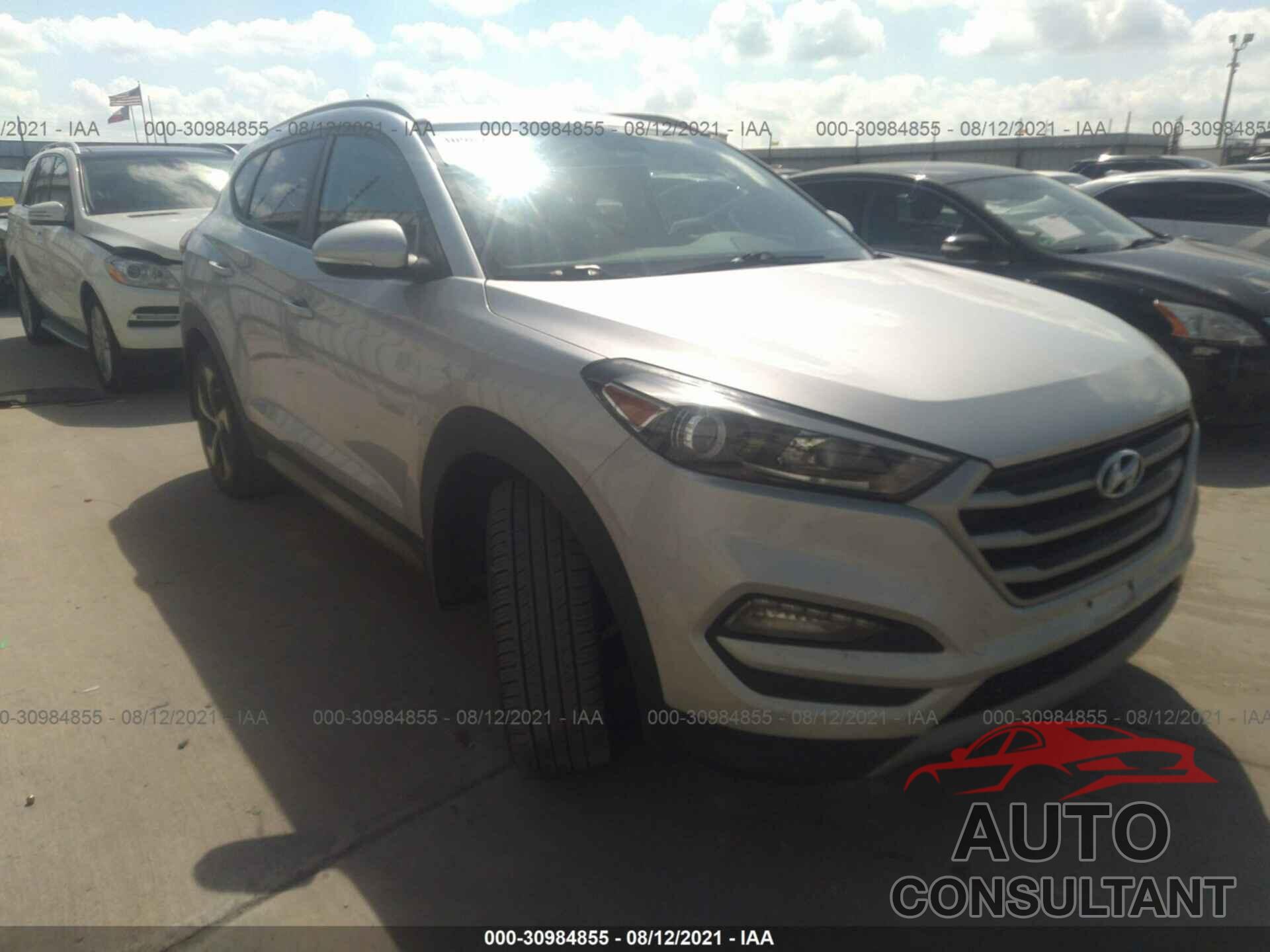 HYUNDAI TUCSON 2017 - KM8J3CA27HU320459