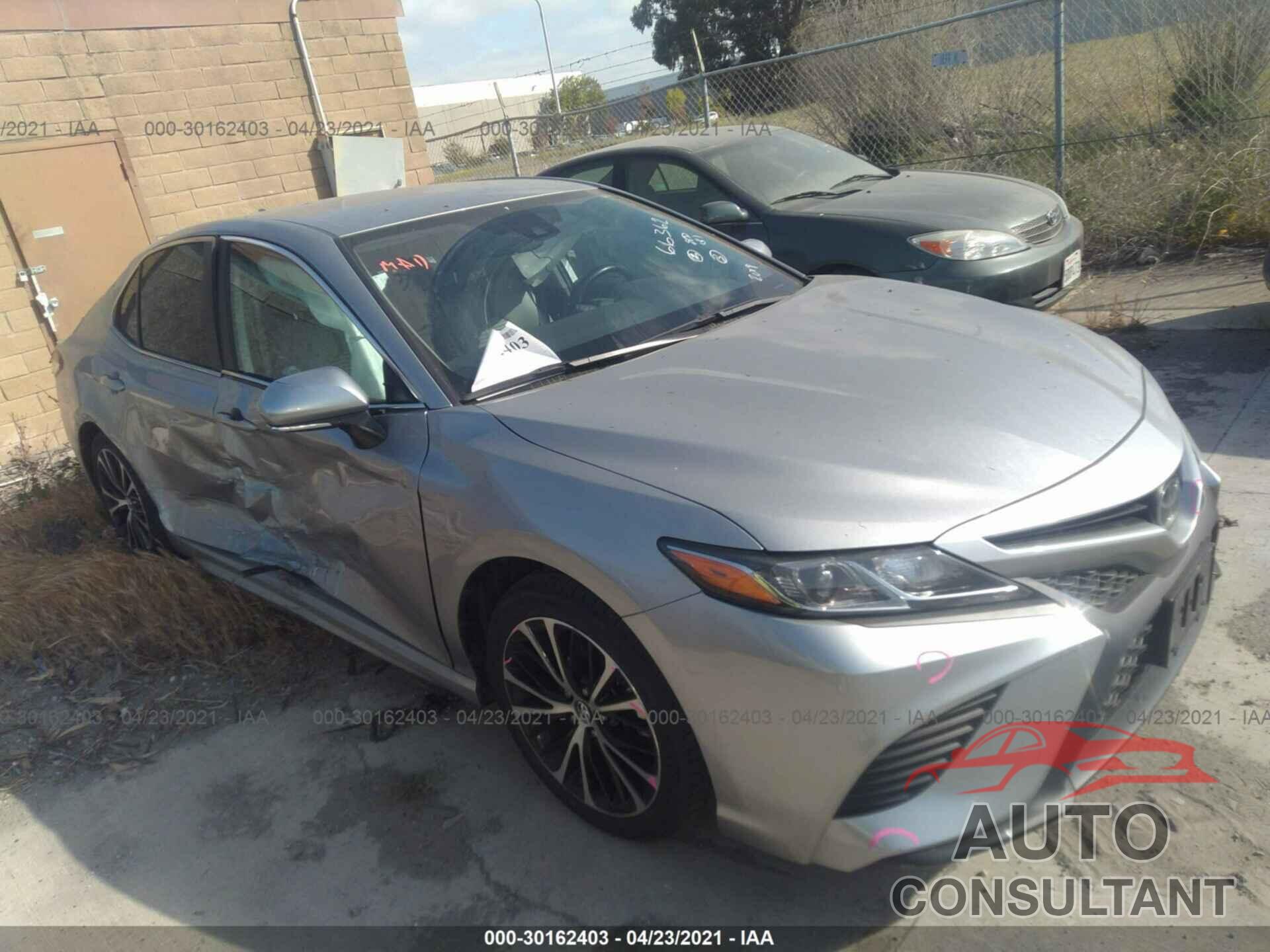 TOYOTA CAMRY 2019 - 4T1B11HK8KU779138