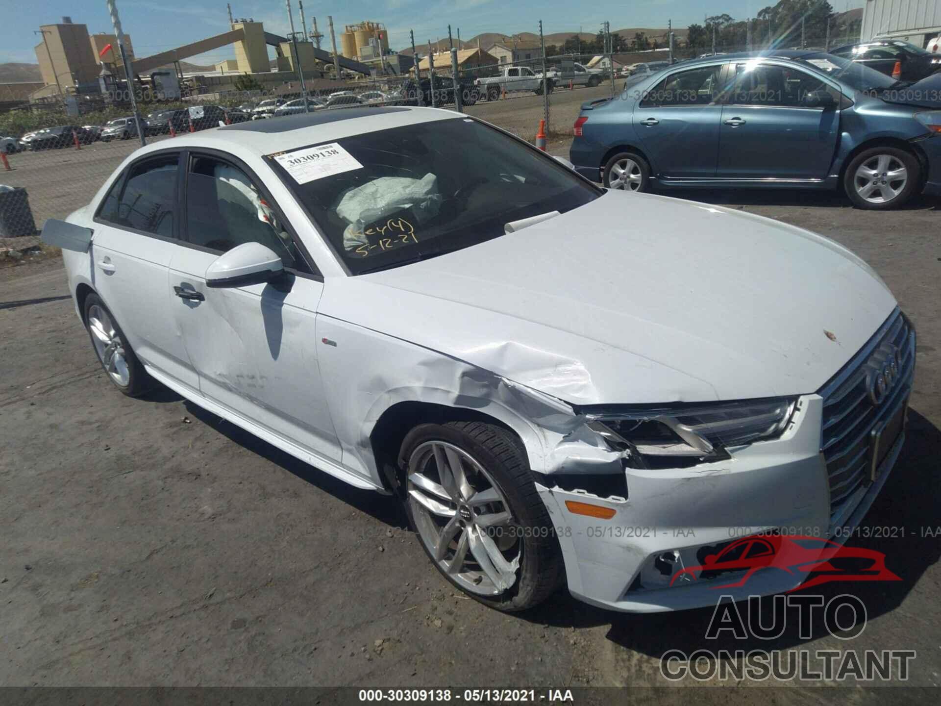 AUDI A4 2017 - WAUKMAF40HN047232