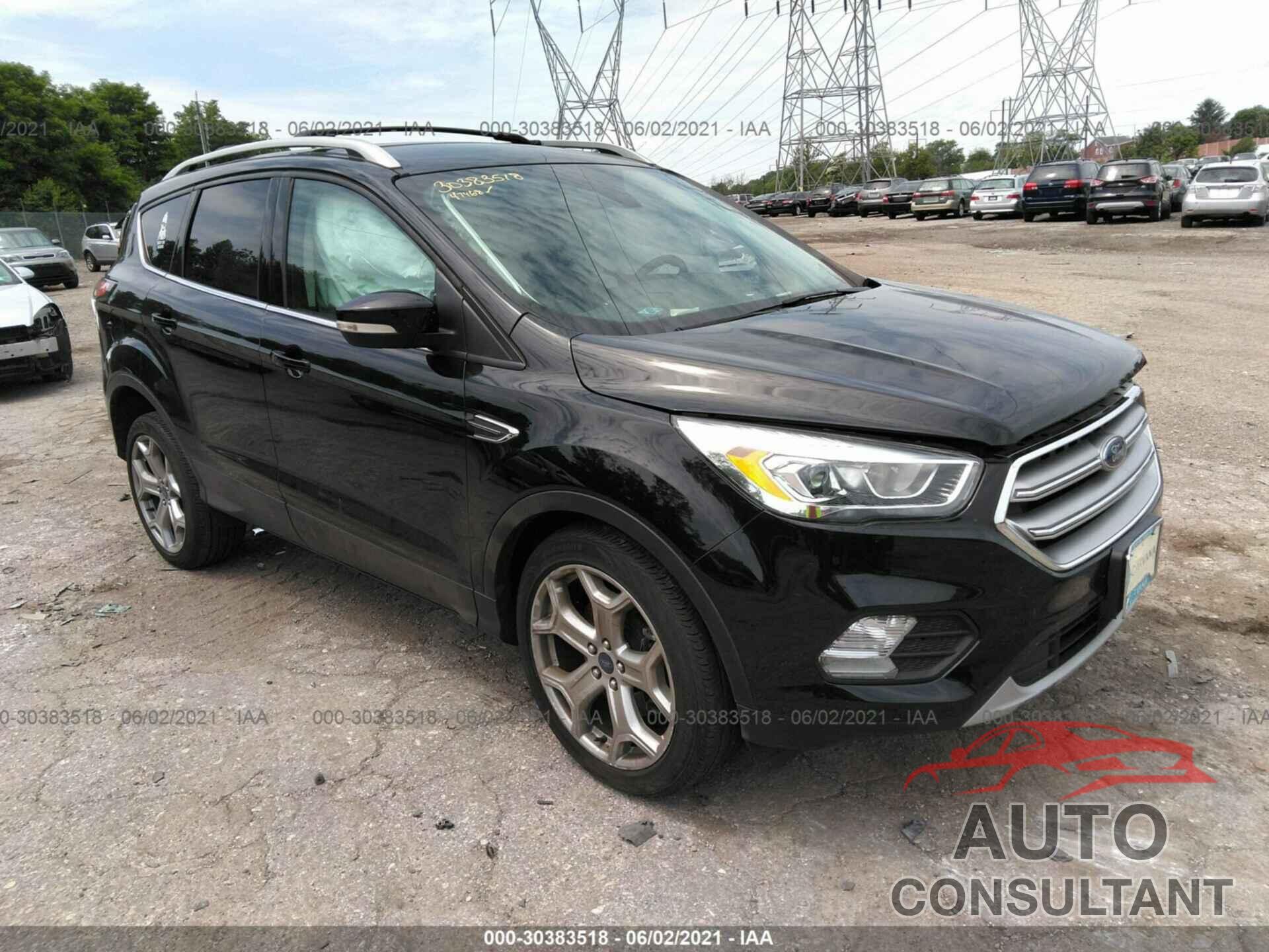 FORD ESCAPE 2017 - 1FMCU9JD4HUA97954