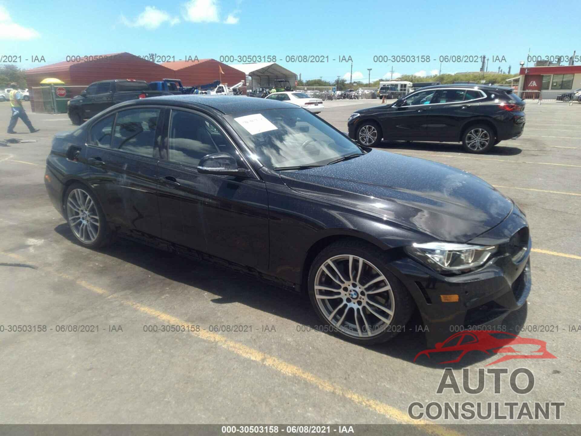 BMW 3 SERIES 2018 - WBA8B3C58JK843369