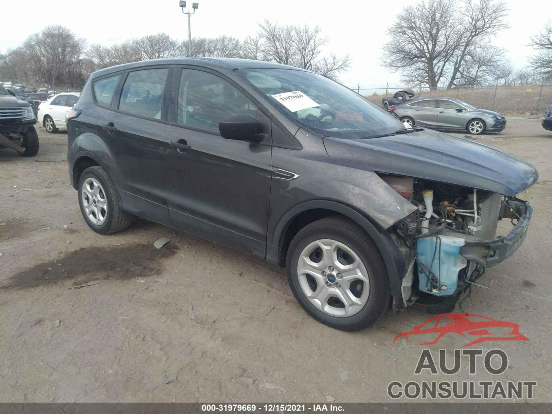 FORD ESCAPE 2017 - 1FMCU0F7XHUB02377