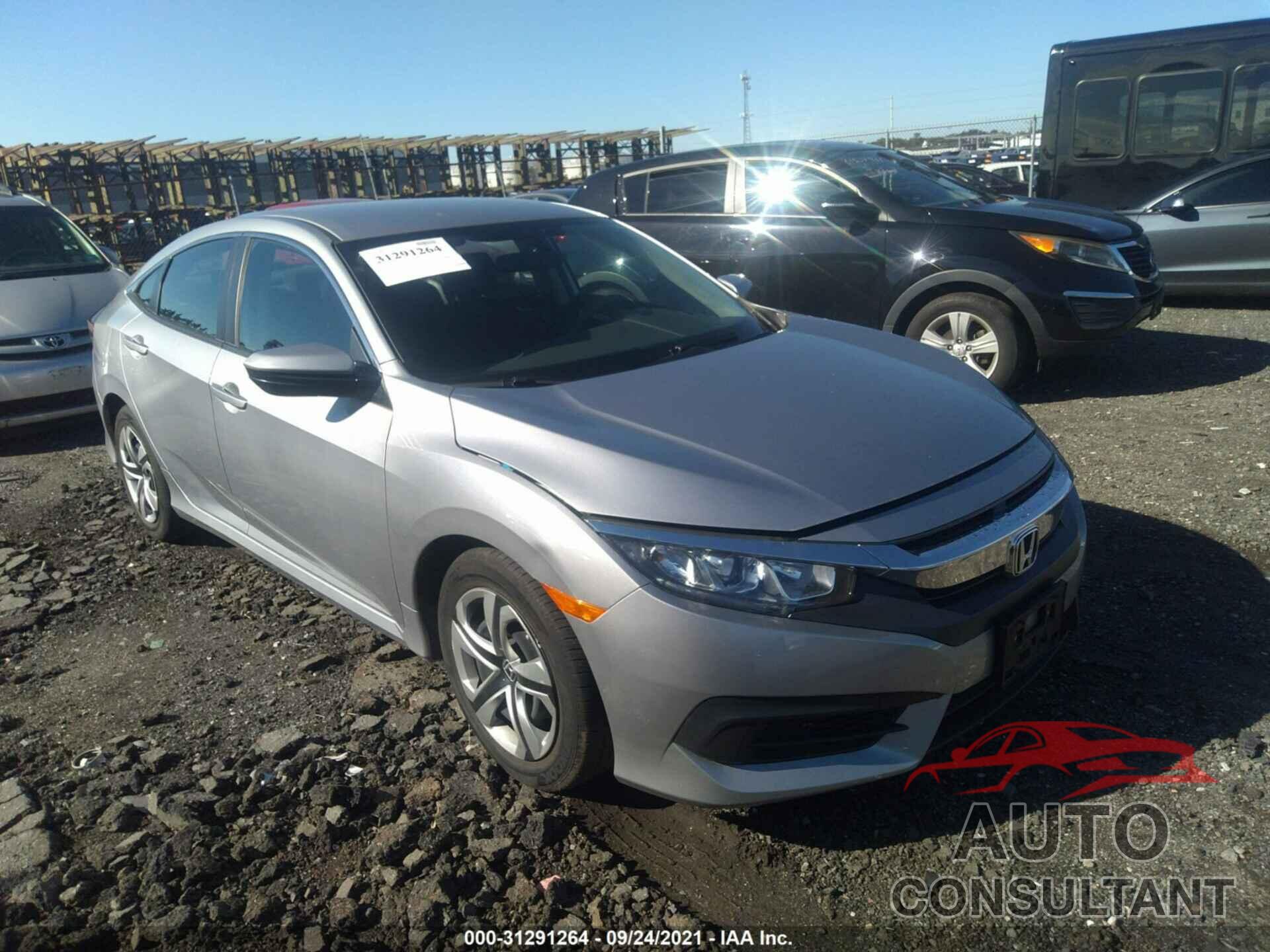 HONDA CIVIC SEDAN 2018 - 2HGFC2F55JH520385