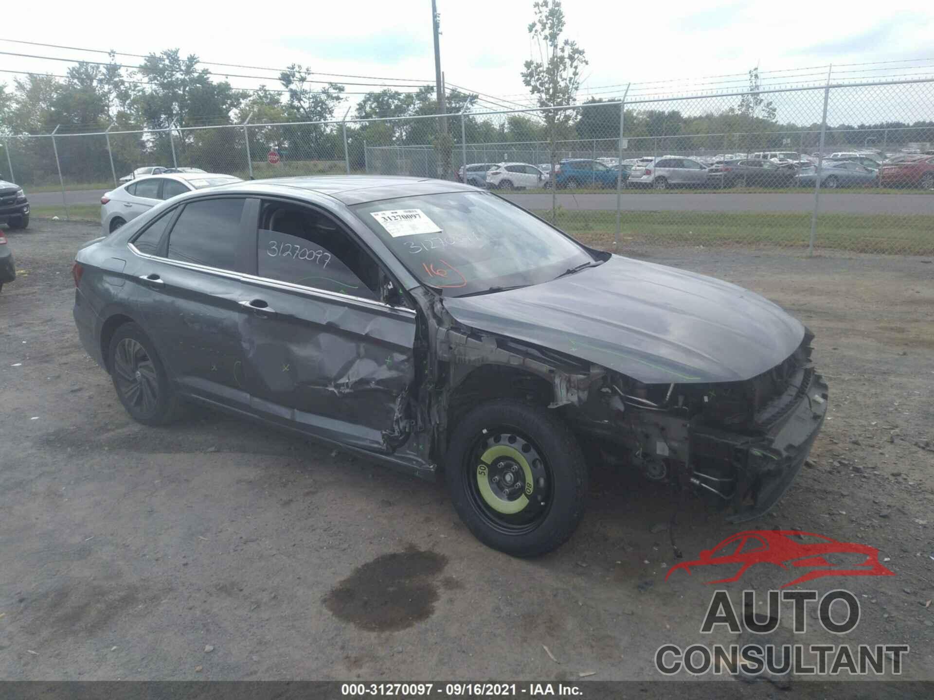 VOLKSWAGEN JETTA 2019 - 3VWGB7BU1KM261166
