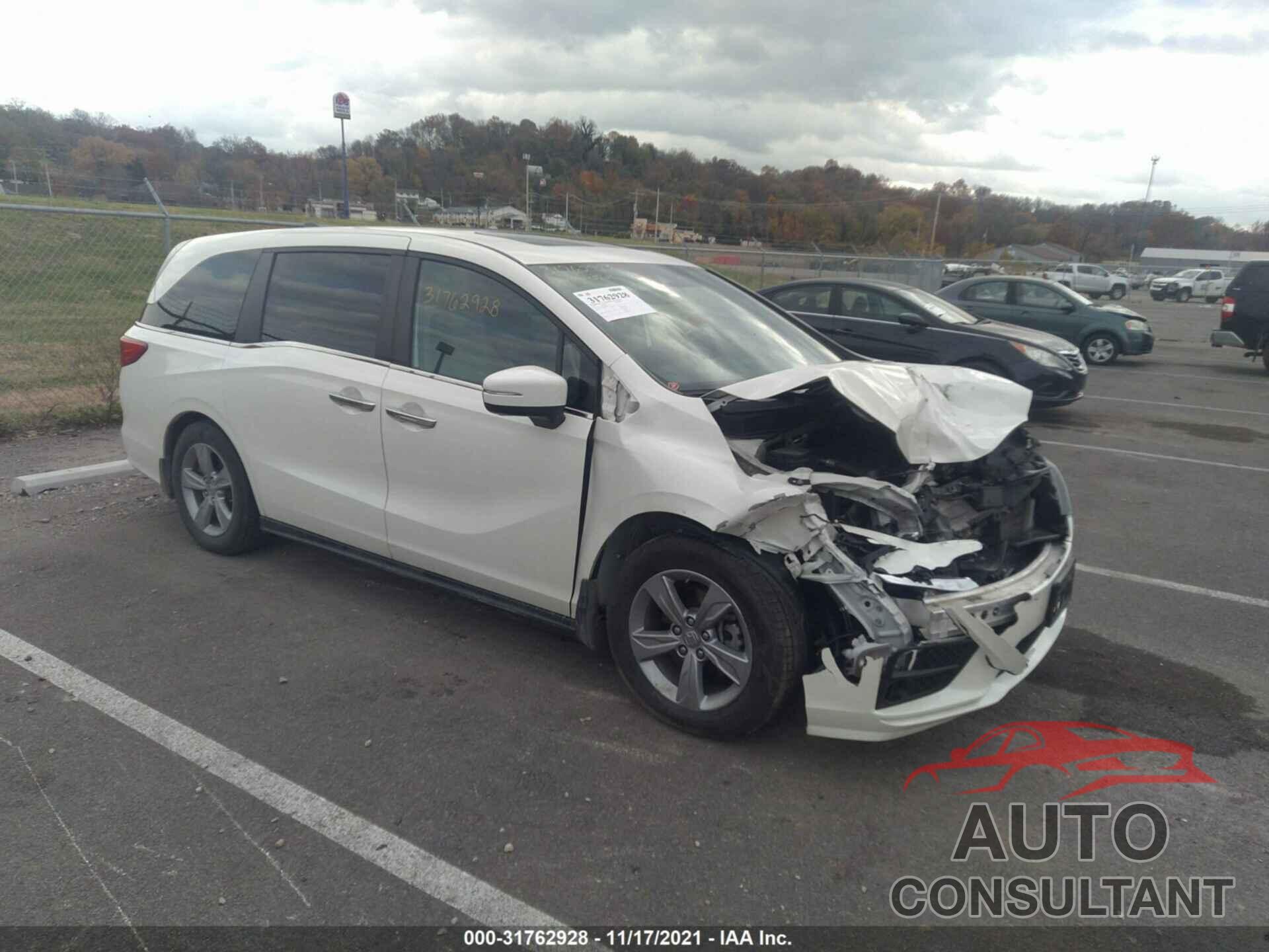 HONDA ODYSSEY 2018 - 5FNRL6H76JB093533