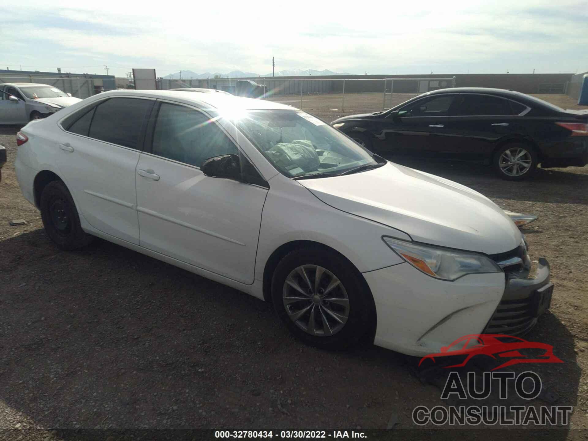 TOYOTA CAMRY 2016 - 4T4BF1FK0GR552091