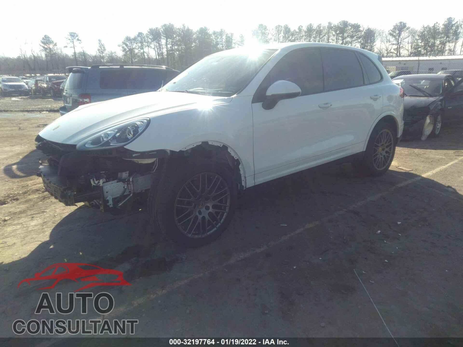 PORSCHE CAYENNE 2017 - WP1AA2A21HKA88147