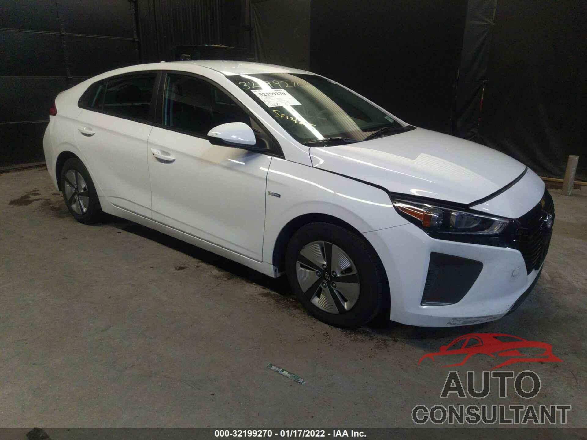 HYUNDAI IONIQ HYBRID 2018 - KMHC65LC3JU102607