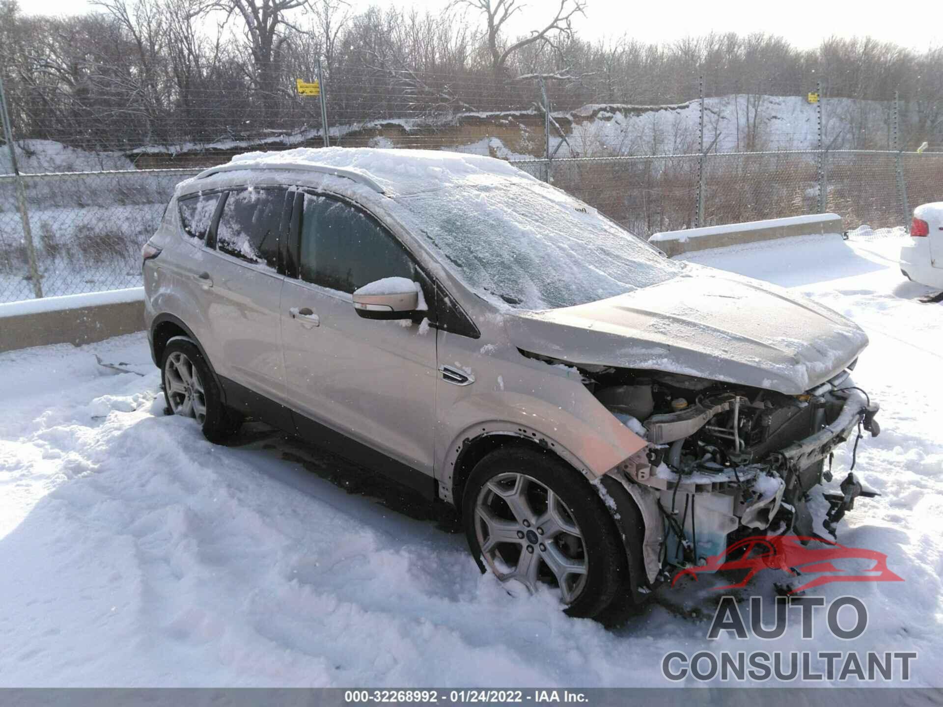 FORD ESCAPE 2017 - 1FMCU9JD5HUE93178