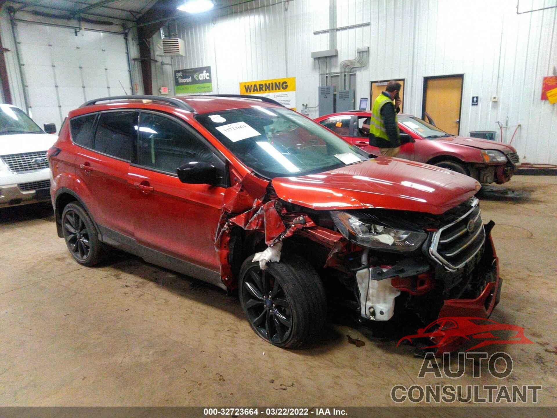 FORD ESCAPE 2019 - 1FMCU9GD9KUB04492
