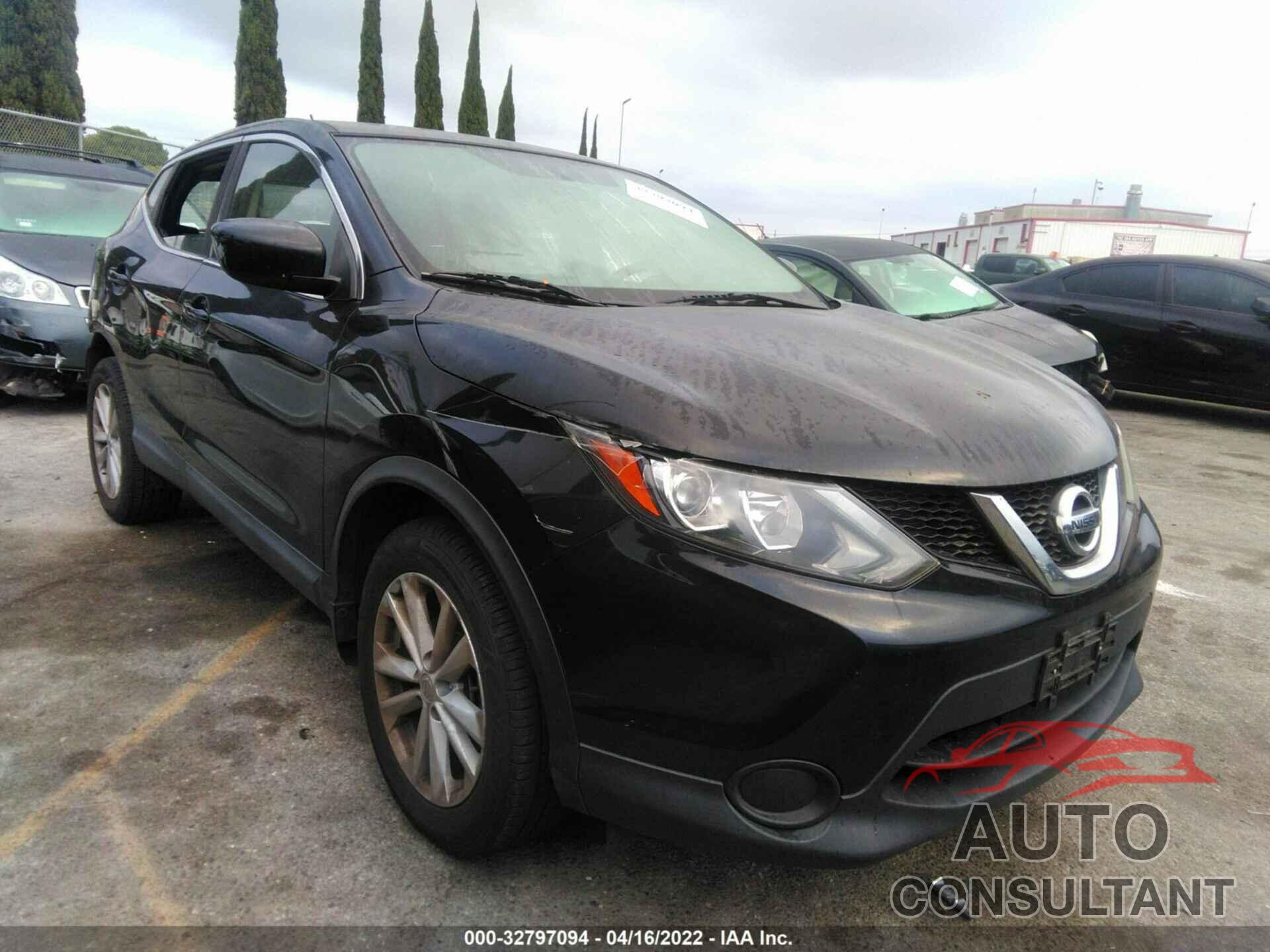 NISSAN ROGUE SPORT 2017 - JN1BJ1CP2HW011355