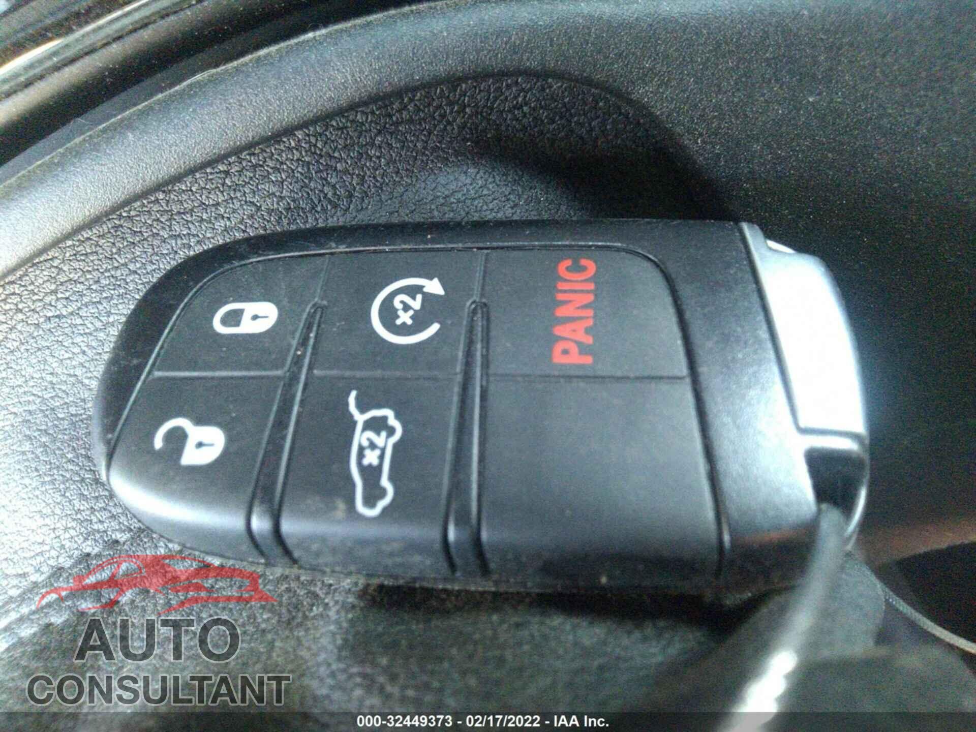 DODGE DURANGO 2018 - 1C4RDJDG7JC282517
