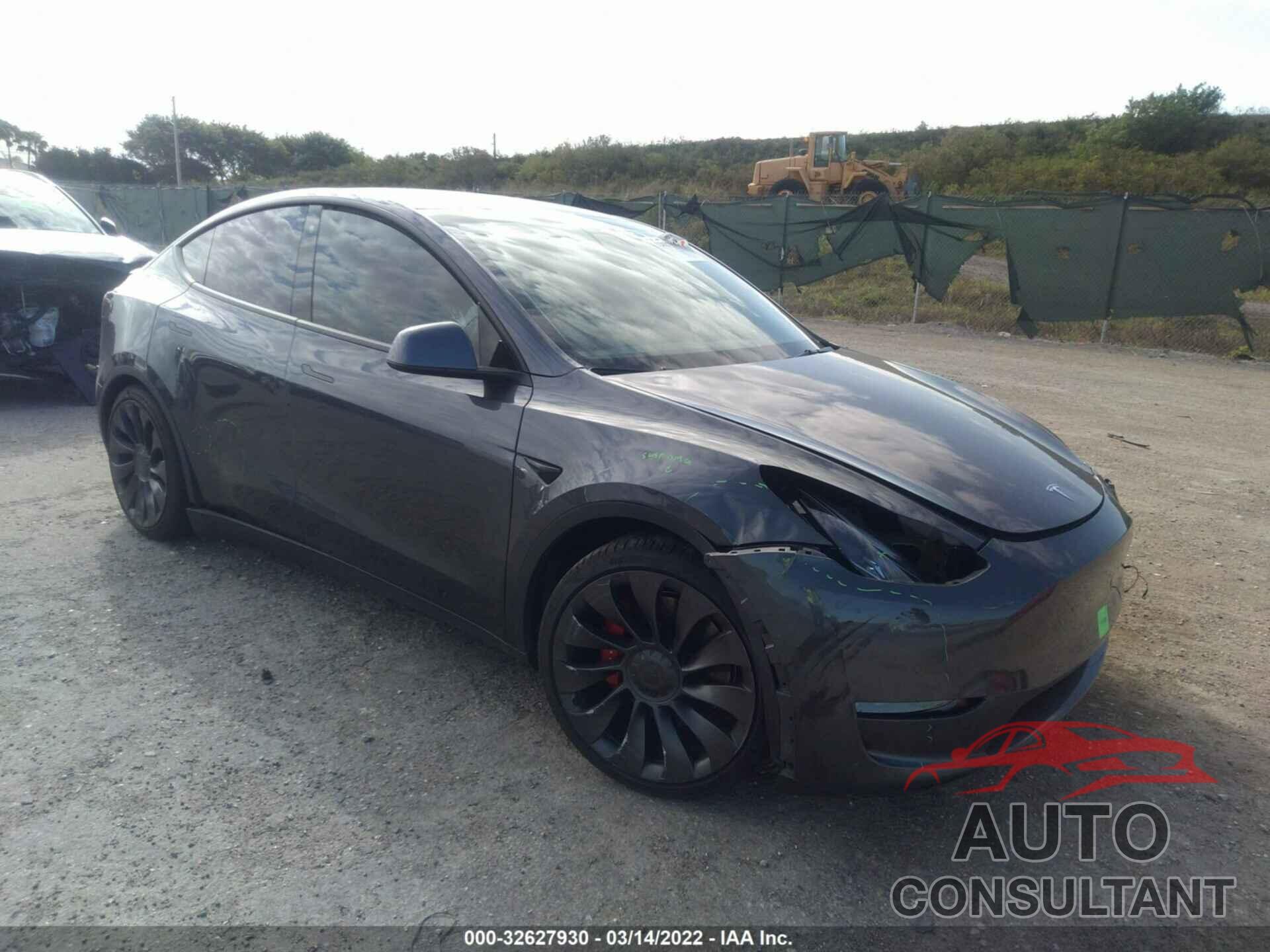 TESLA MODEL Y 2021 - 5YJYGDEF2MF197165