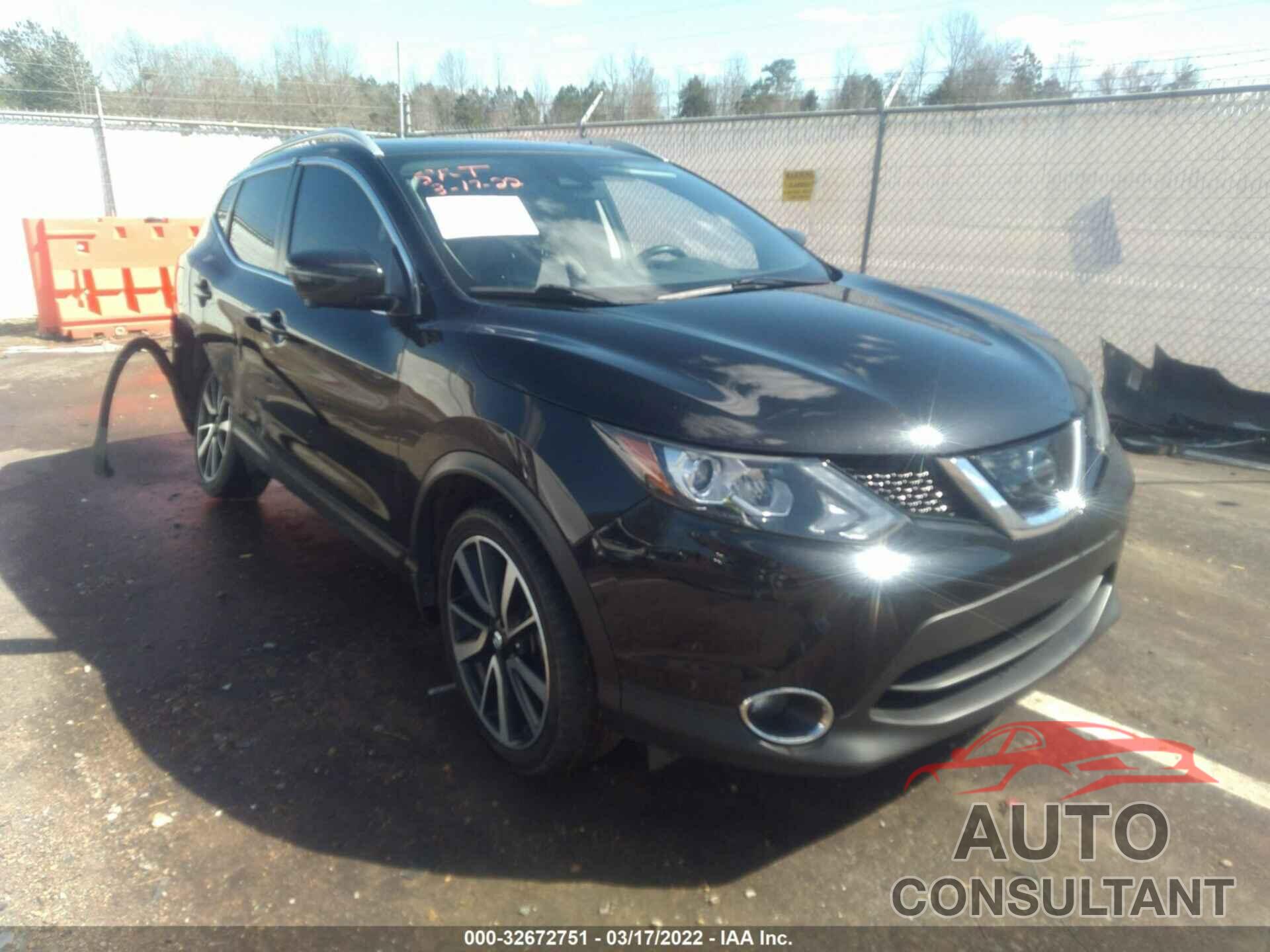 NISSAN ROGUE SPORT 2017 - JN1BJ1CP6HW013884