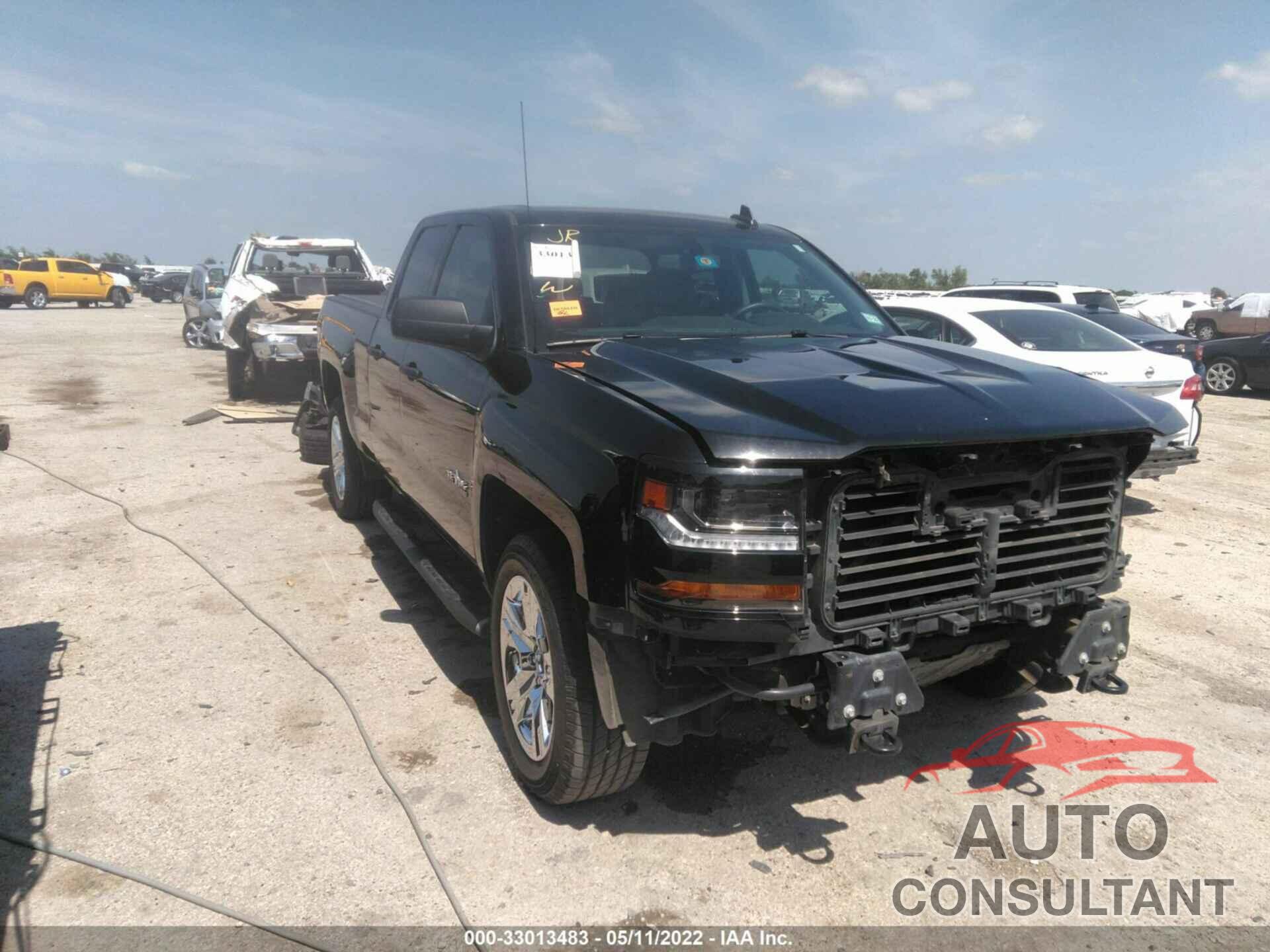 CHEVROLET SILVERADO 1500 2018 - 1GCRCPEH1JZ335772