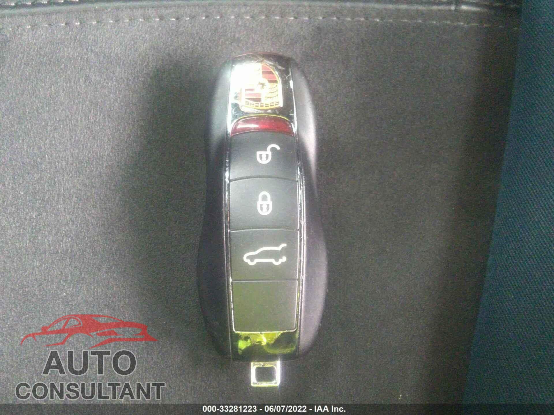 PORSCHE MACAN 2017 - WP1AG2A53HLB53647