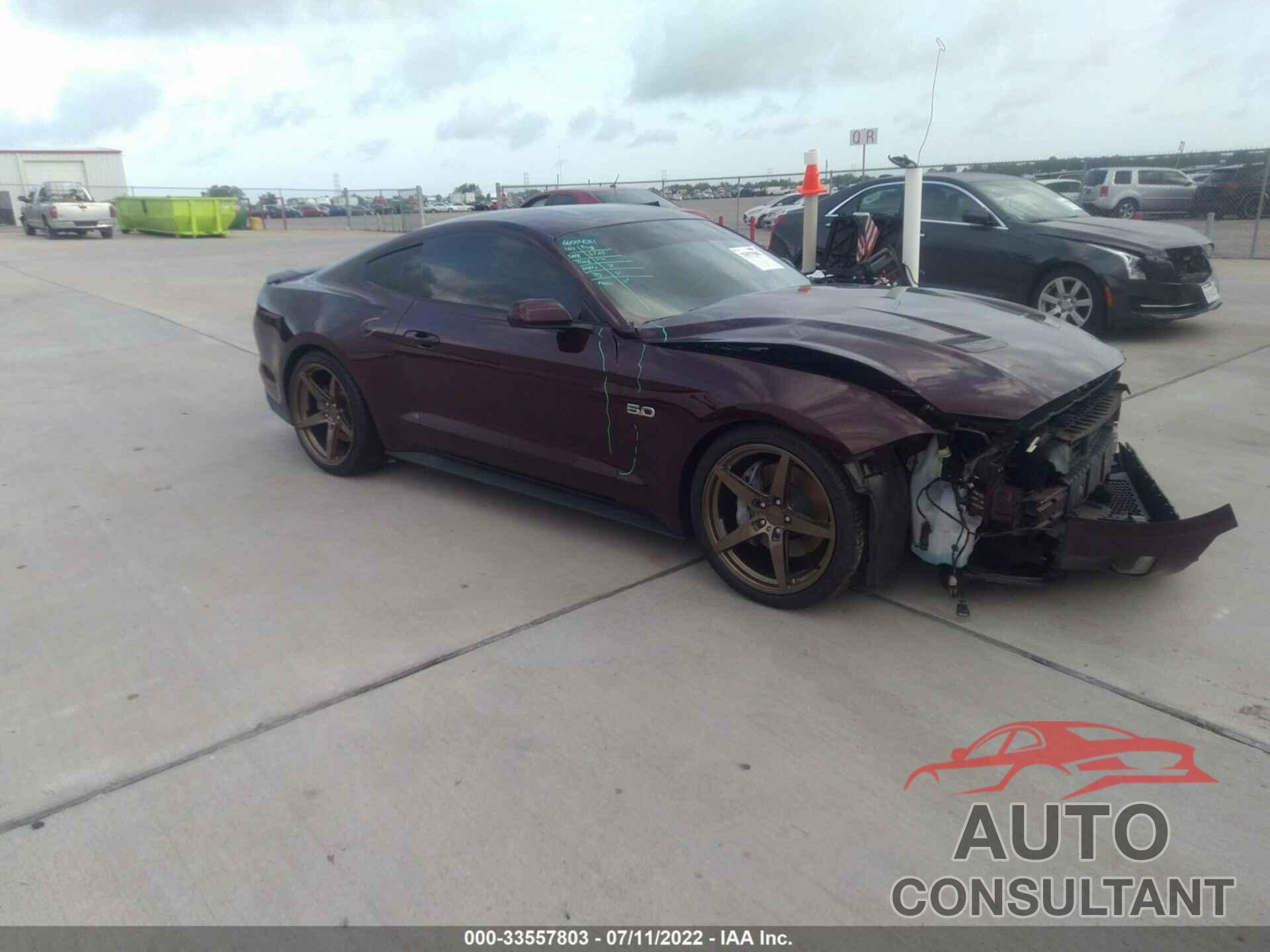 FORD MUSTANG 2018 - 1FA6P8CF8J5174123