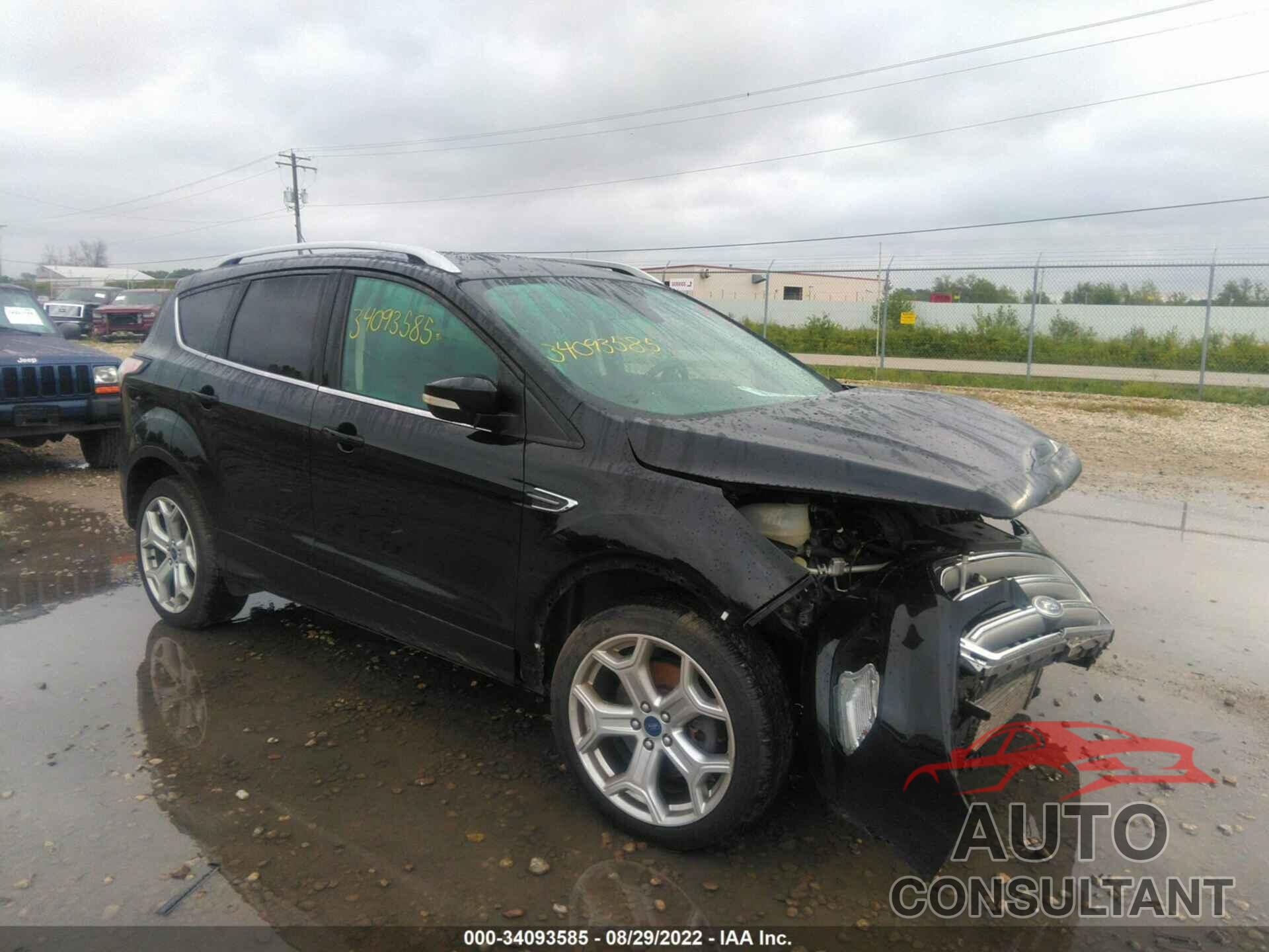 FORD ESCAPE 2017 - 1FMCU9J91HUD89427