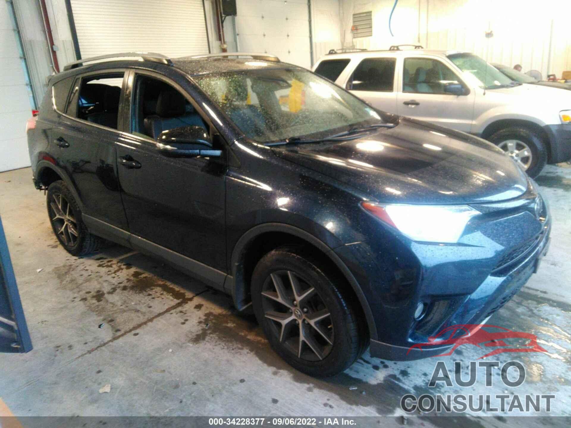 TOYOTA RAV4 2018 - JTMJFREV8JJ214077